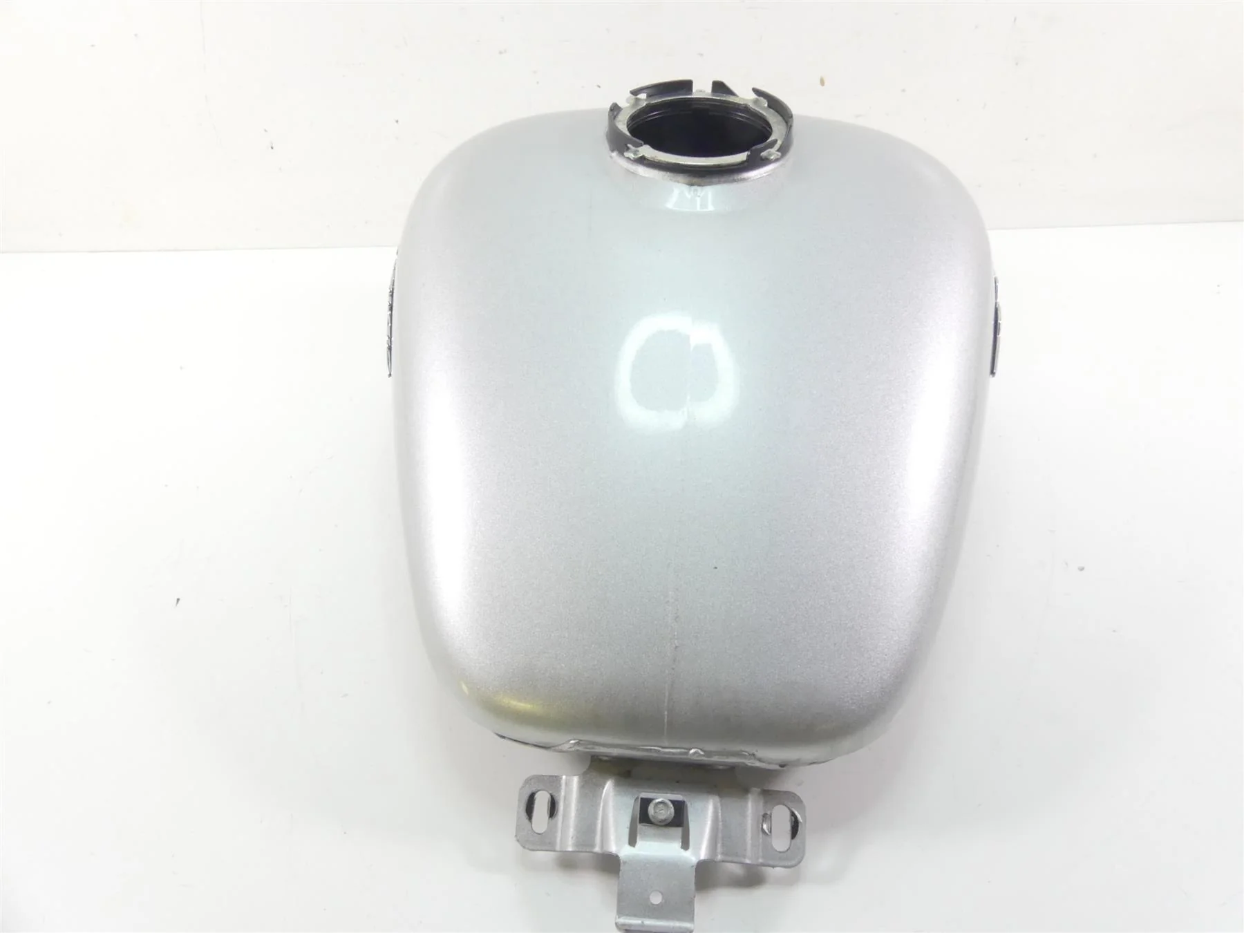 2009 Harley FLHTCU SE4 CVO E-Glide Nice Fuel Gas Tank Stardust Silver 61356-08 - Image 3