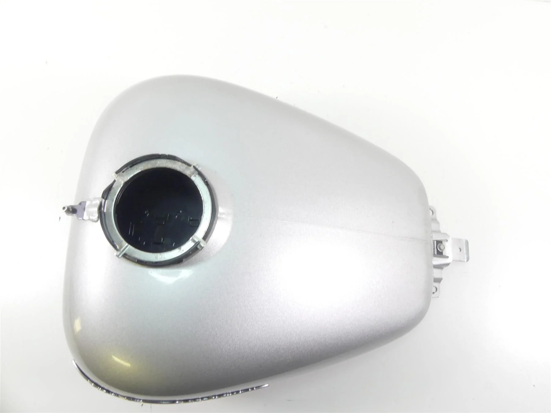 2009 Harley FLHTCU SE4 CVO E-Glide Nice Fuel Gas Tank Stardust Silver 61356-08 - Image 5