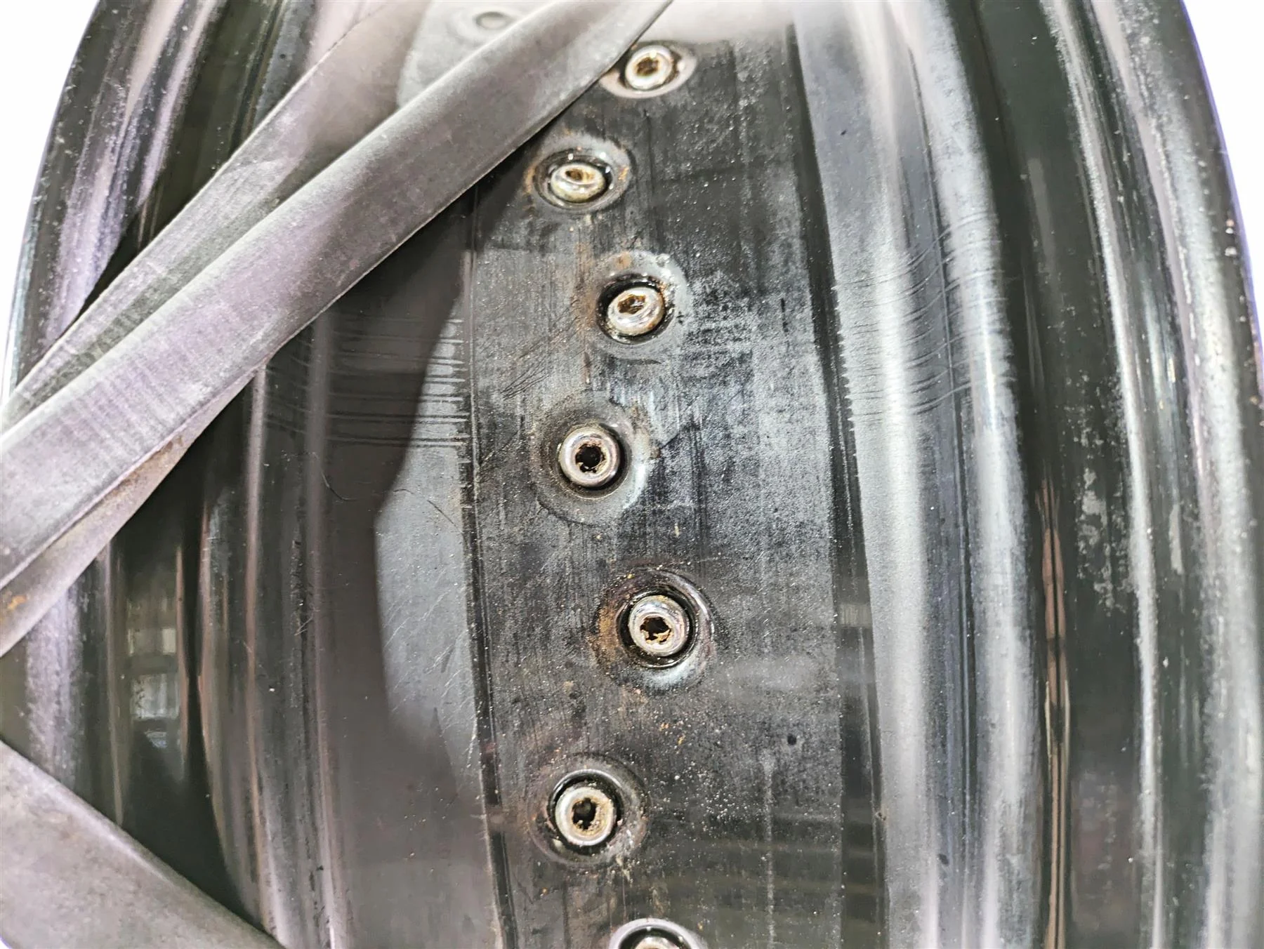 2009 Harley FLSTSB Cross Bones 17x6 Rear Wheel Rim - Read 44936-08 - Image 3
