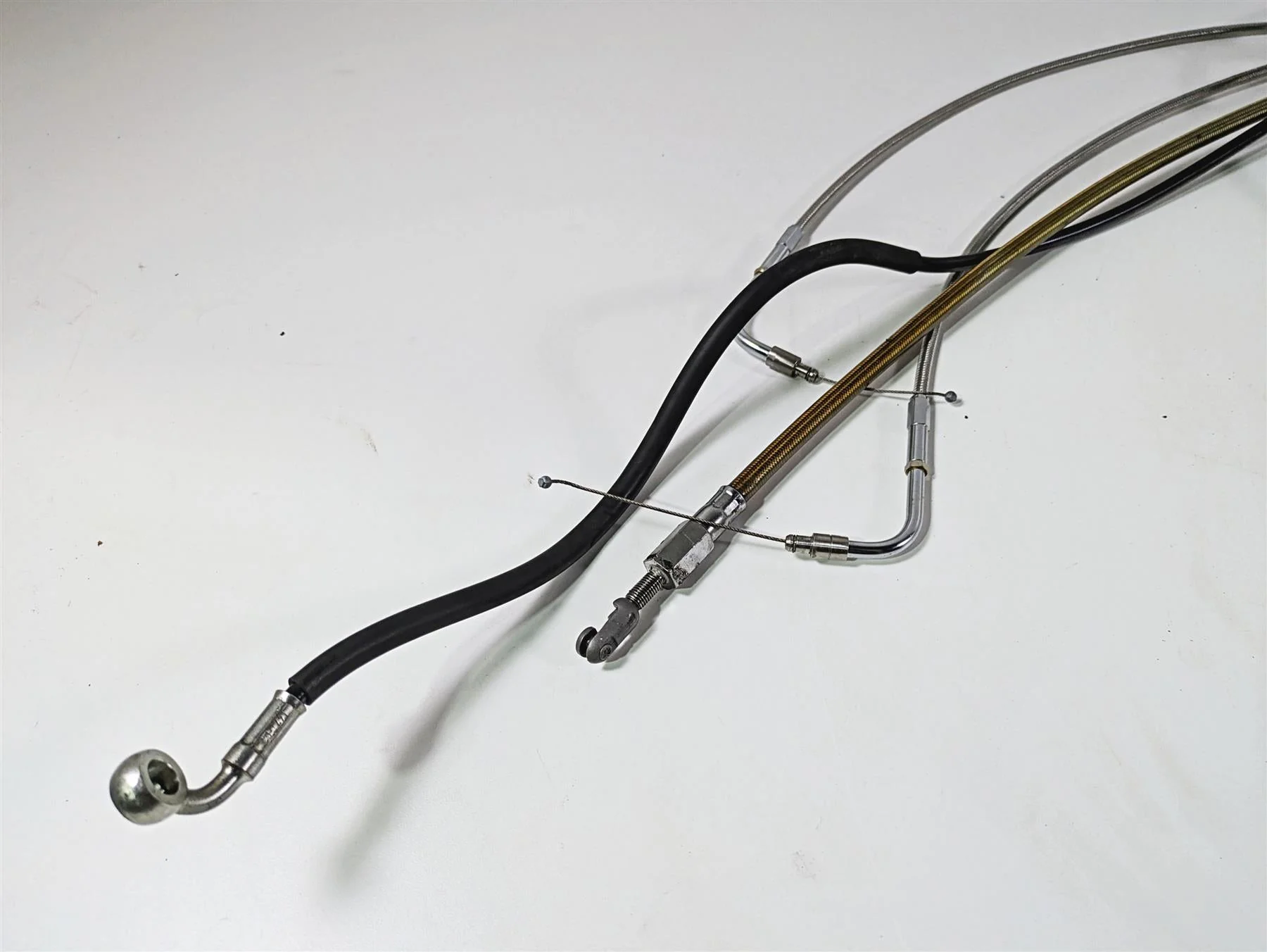 2009 Harley FLSTSB Cross Bones Extended Brake Line Throttle Cable Set 15" - Image 6
