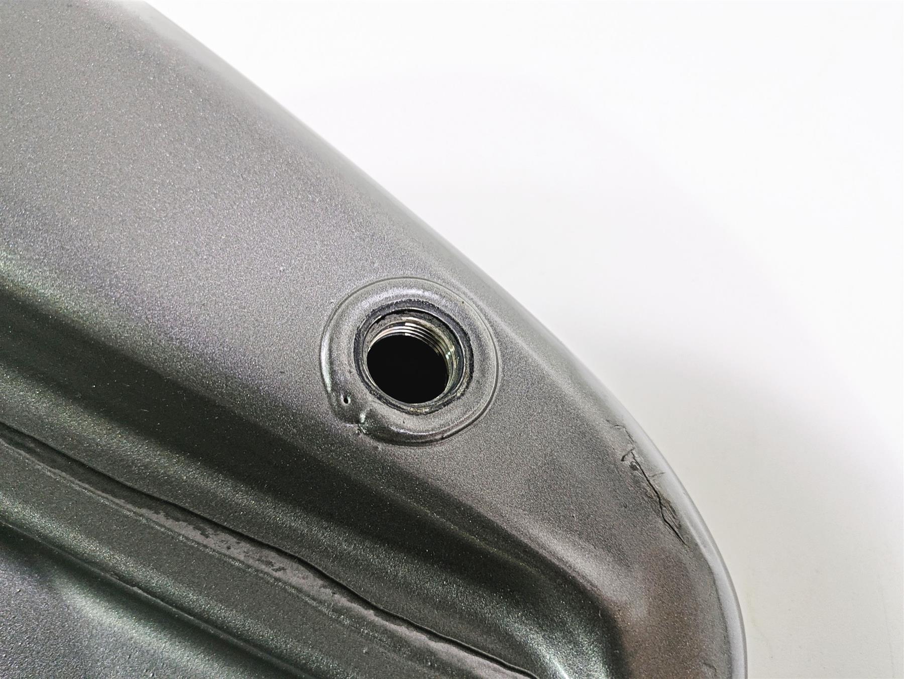 2009 Harley FLSTSB Cross Bones Fuel Gas Petrol Tank - Read 61000800 - Image 10