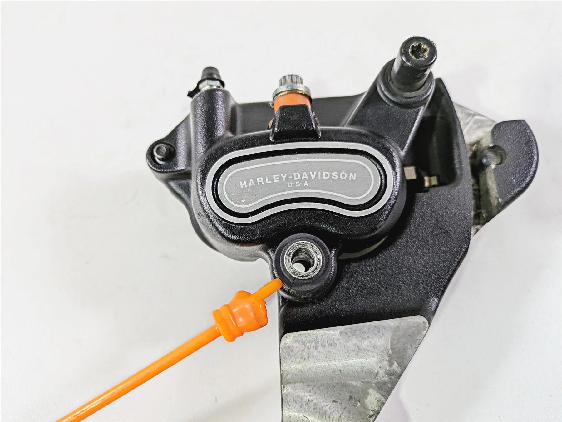 2009 Harley FLSTSB Cross Bones Rear Brake Caliper & Bracket 40908-08 42895-08A - Image 12