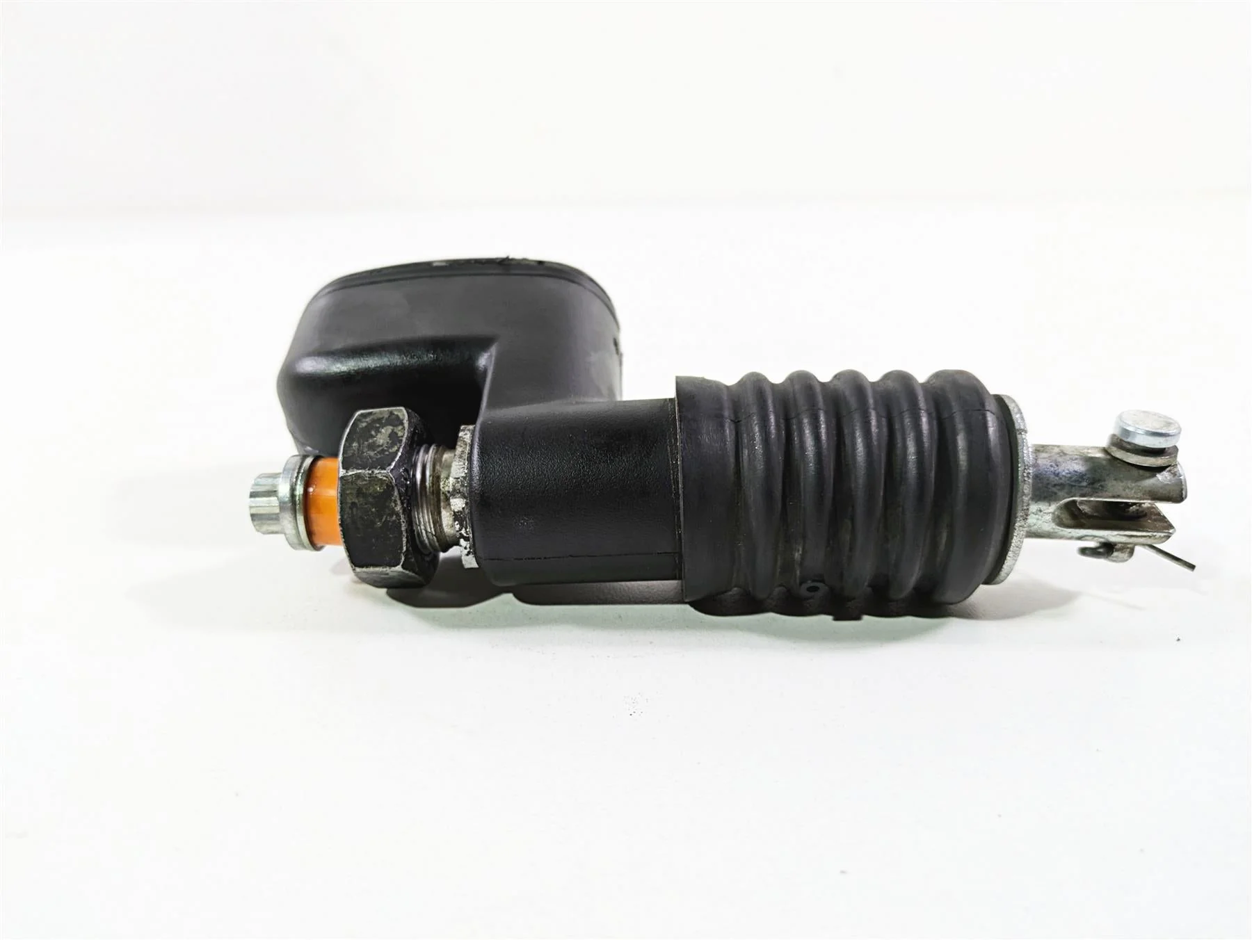 2009 Harley FLSTSB Cross Bones Rear Brake Master Cylinder 41767-05E - Image 12