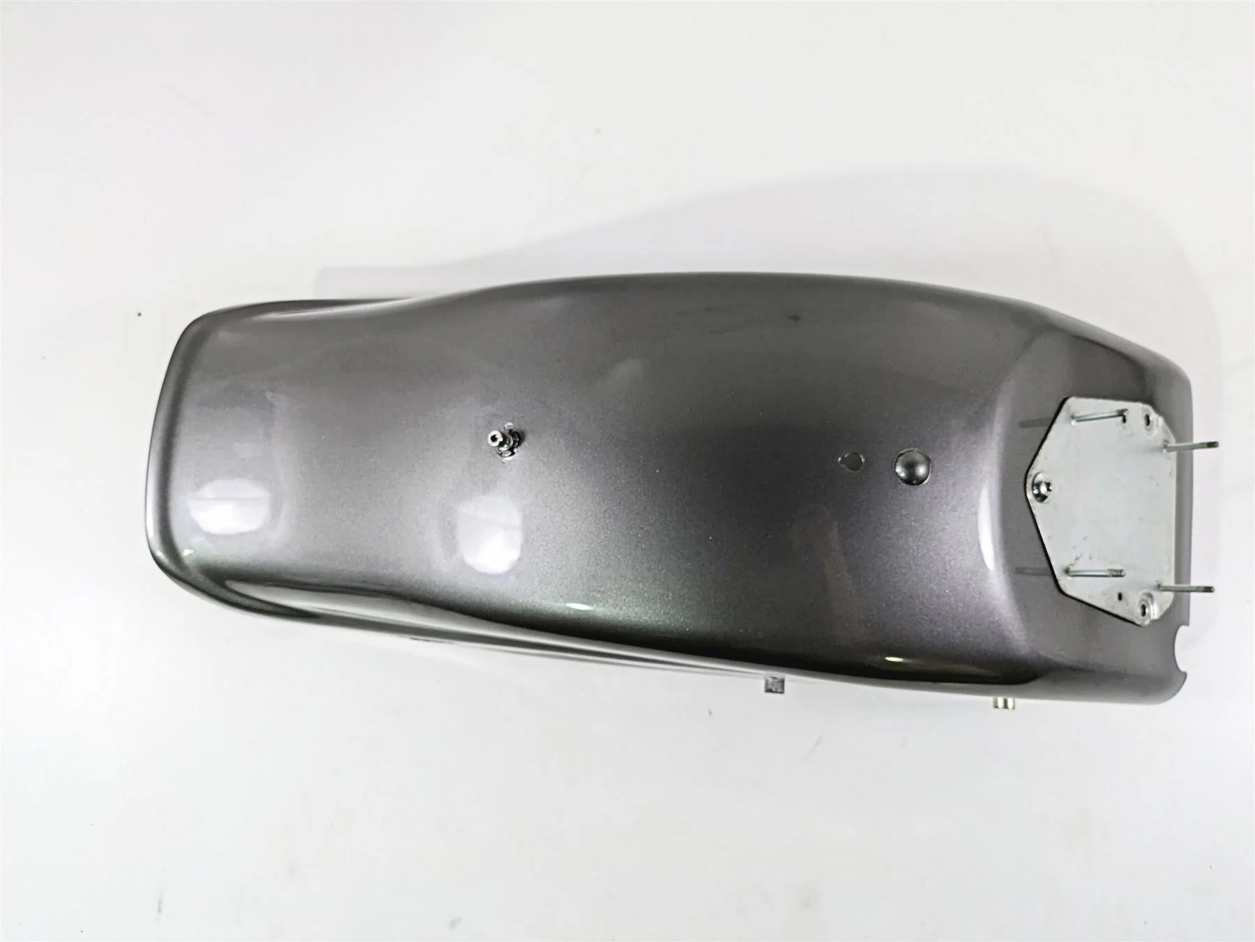 2009 Harley FLSTSB Cross Bones Rear Fender Custom Silver Paint - Read 59914-06 - Image 5