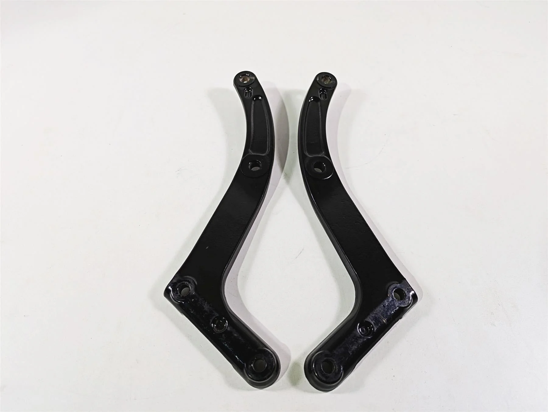 2009 Harley FLSTSB Cross Bones Rear Frame Fender Supports Struts 47813-08BHP - Image 12
