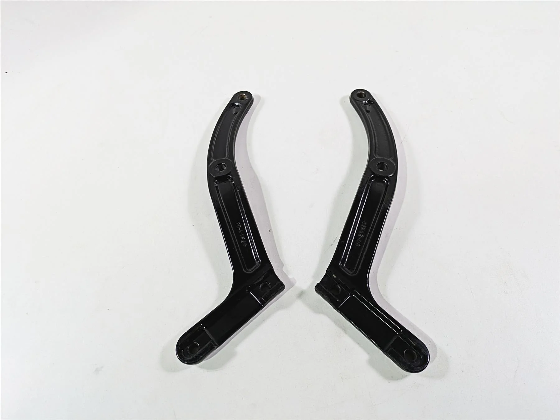2009 Harley FLSTSB Cross Bones Rear Frame Fender Supports Struts 47813-08BHP - Image 6