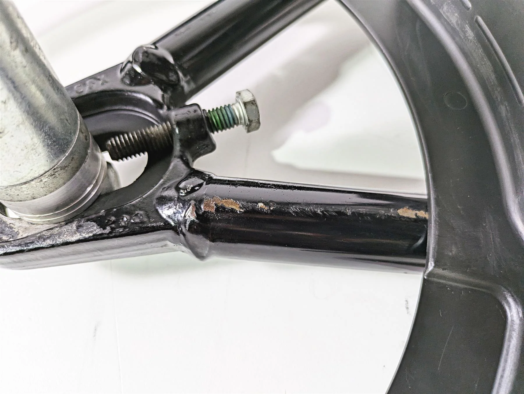 2009 Harley FLSTSB Cross Bones Rear Swing Arm Swingarm + Axle 47573-11BHP - Image 12