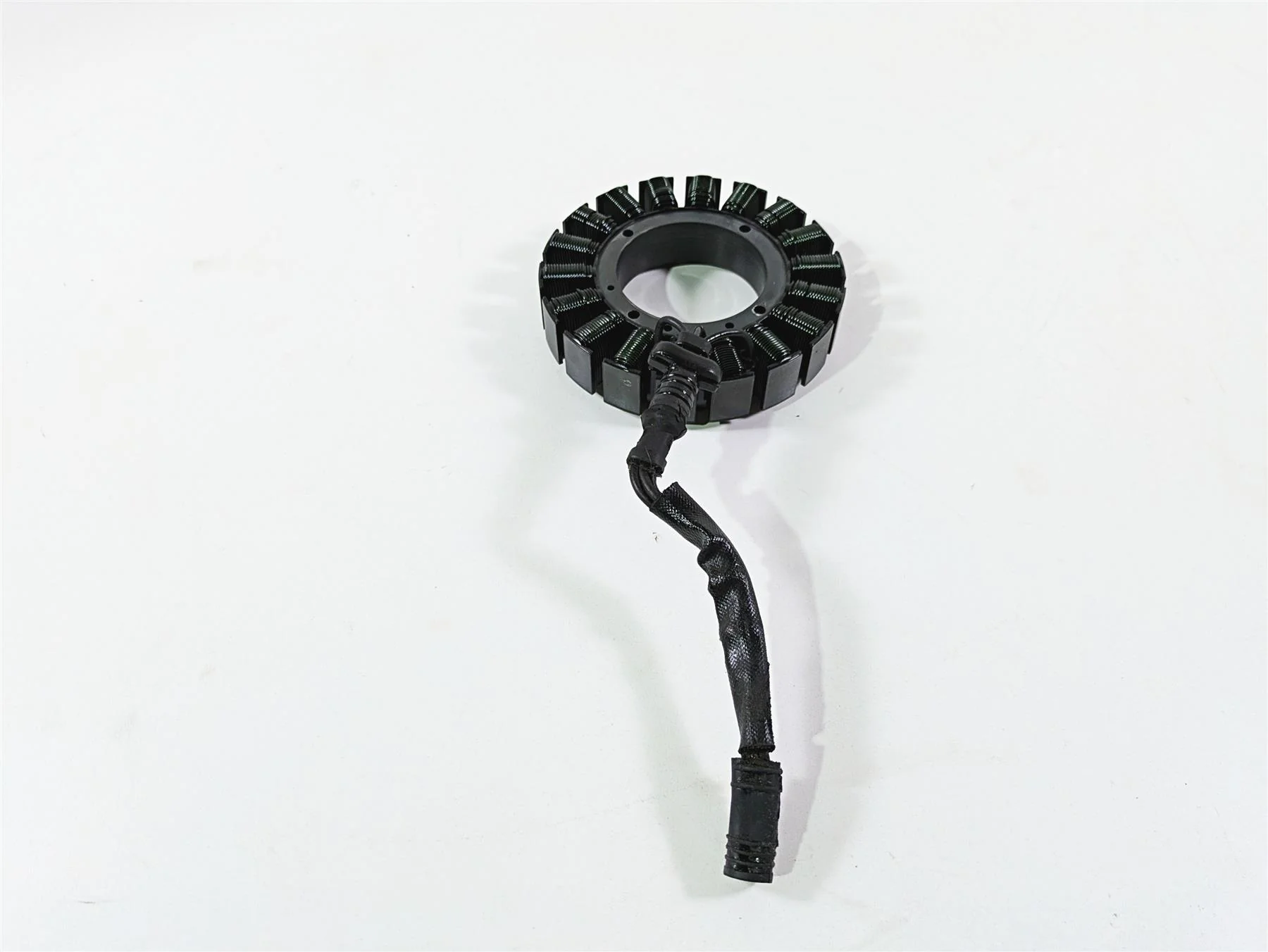 2009 Harley FLSTSB Cross Bones Stator Alternator Generator 30017-08 - Image 4
