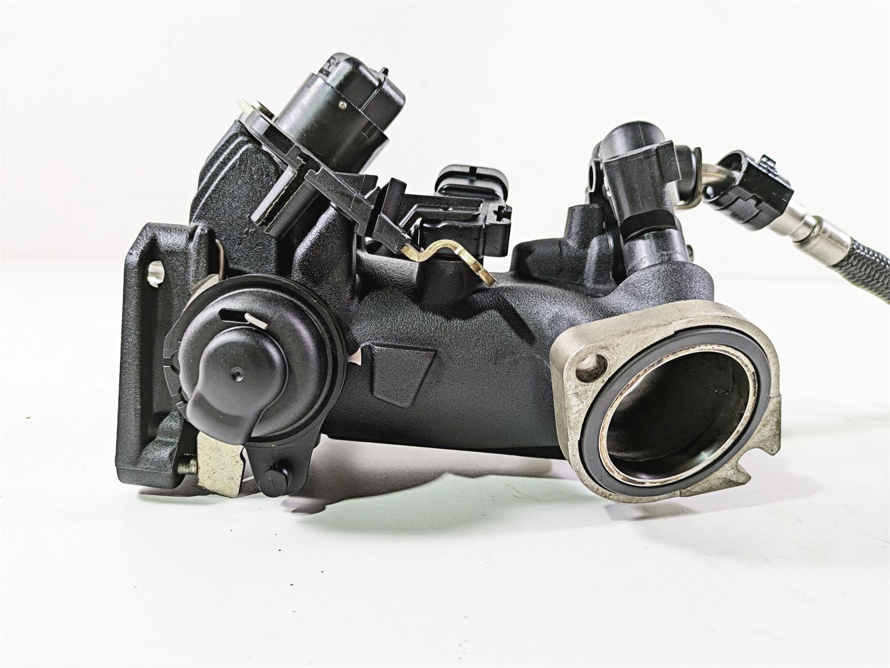 2009 Harley FLSTSB Cross Bones Throttle Body Fuel Injection 27708-06 - Image 2