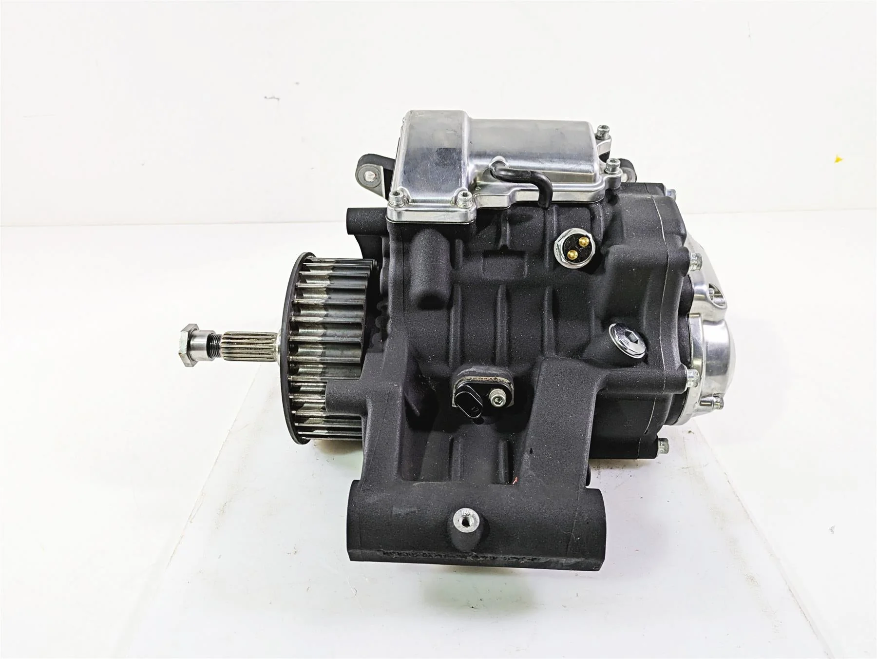 2009 Harley FLSTSB Cross Bones Transmission Gear Box 13K 33012-10A - Image 9