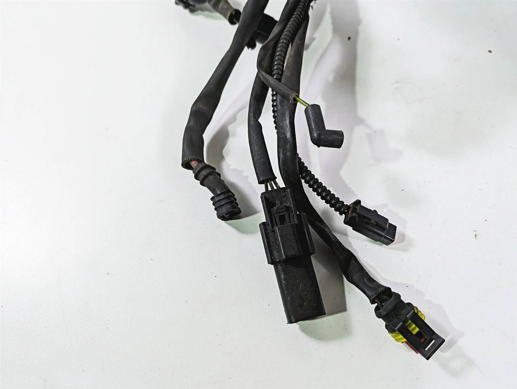 2009 Harley FLSTSB Cross Bones Wiring Harness Loom - No Cut 70431-08A - Image 2