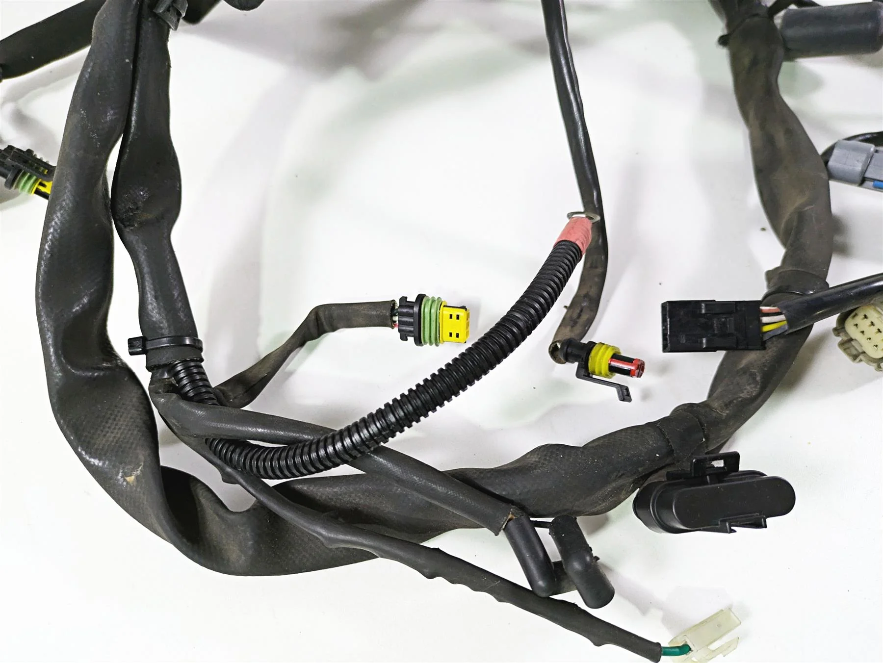 2009 Harley FLSTSB Cross Bones Wiring Harness Loom - No Cut 70431-08A - Image 7