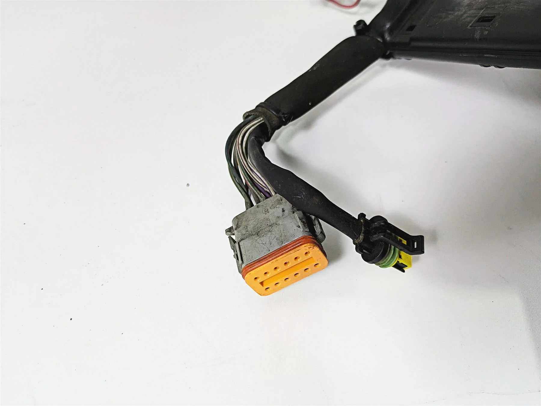 2009 Harley FLSTSB Cross Bones Wiring Harness Loom - No Cut 70431-08A - Image 8