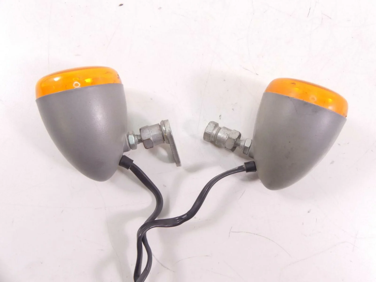 2009 Harley FXCW Softail Rocker Front Blinker Turn Signal Set - Read 69965-08 - Image 2