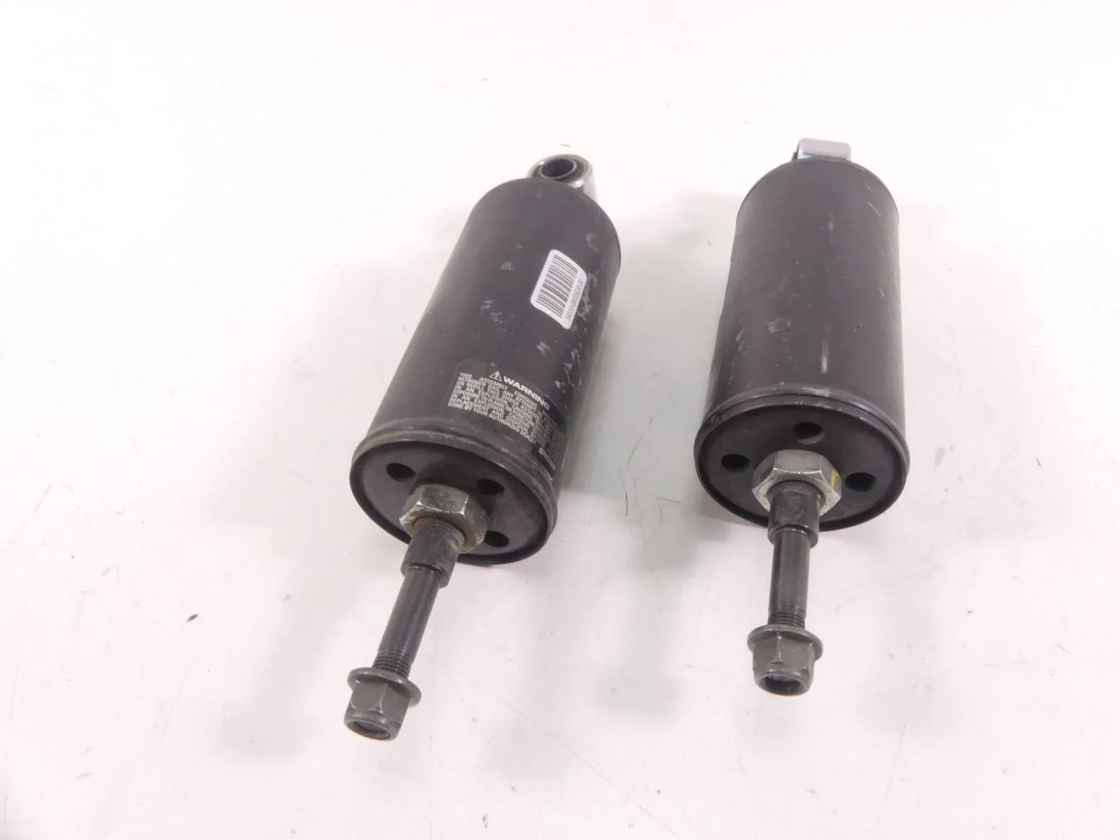 2009 Harley FXCW Softail Rocker Rear Showa Shock Damper Suspension Set  54510-09 - Image 2