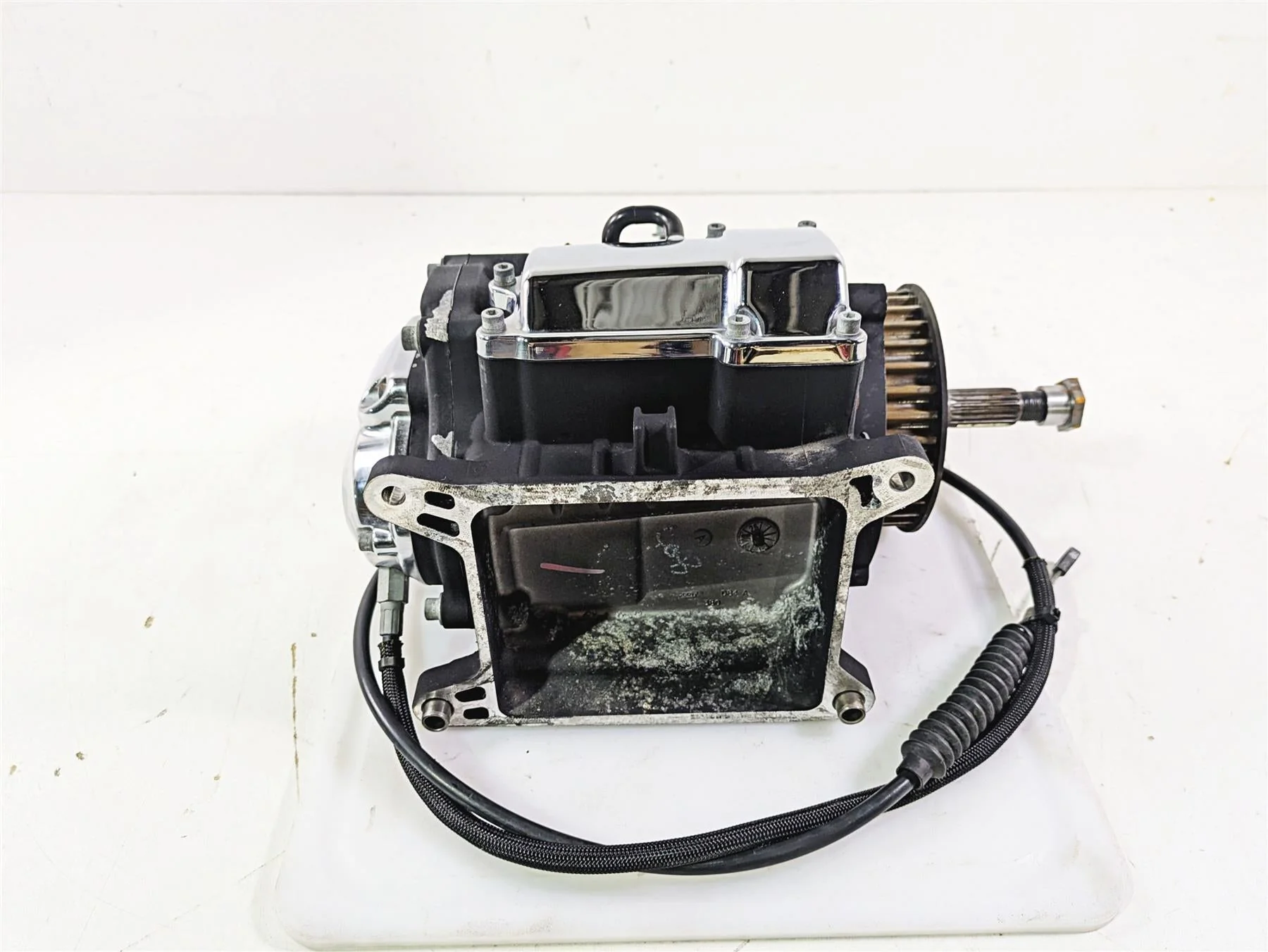2009 Harley FXCWC Softail Rocker 6-Speed Transmission Gear Box 9k Only 33153-09 - Image 3