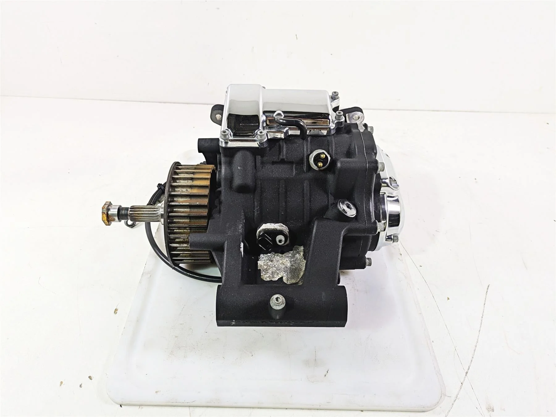 2009 Harley FXCWC Softail Rocker 6-Speed Transmission Gear Box 9k Only 33153-09 - Image 4