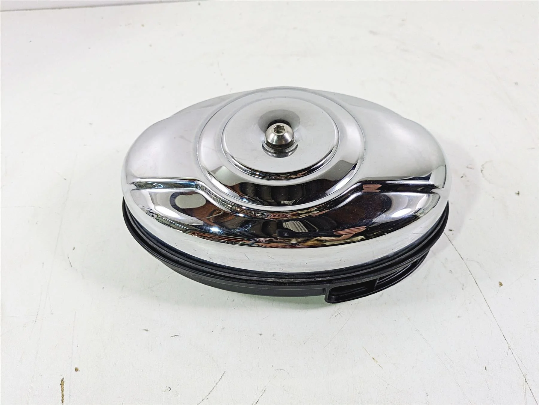 2009 Harley FXCWC Softail Rocker Air Cleaner Breather Filter Set 29581-08 - Image 12