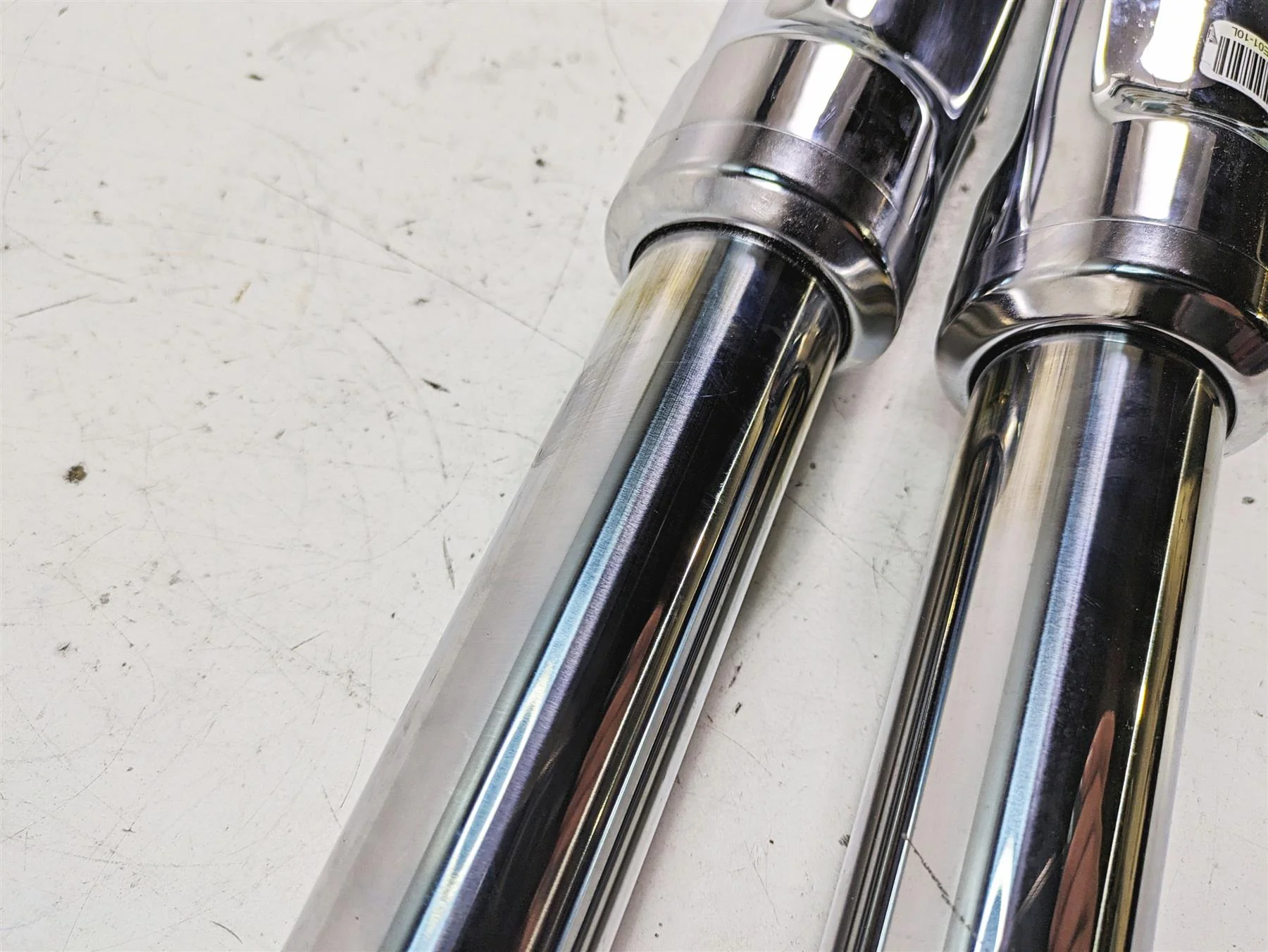 2009 Harley FXCWC Softail Rocker C Chrome Front Fork Leg Set - Read 46950-08 - Image 11
