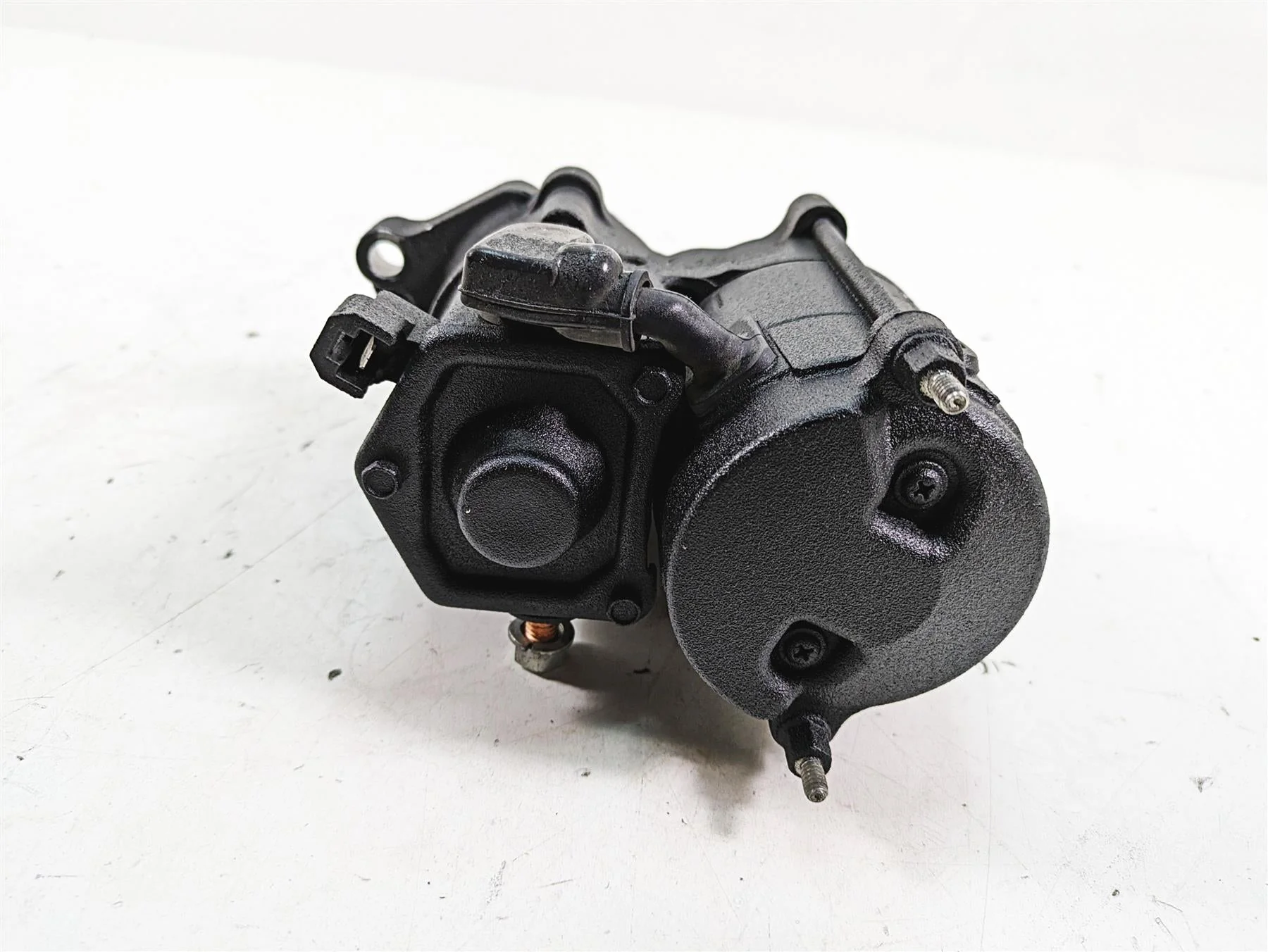 2009 Harley FXCWC Softail Rocker C Engine Starter Motor 31618-06A - Image 10