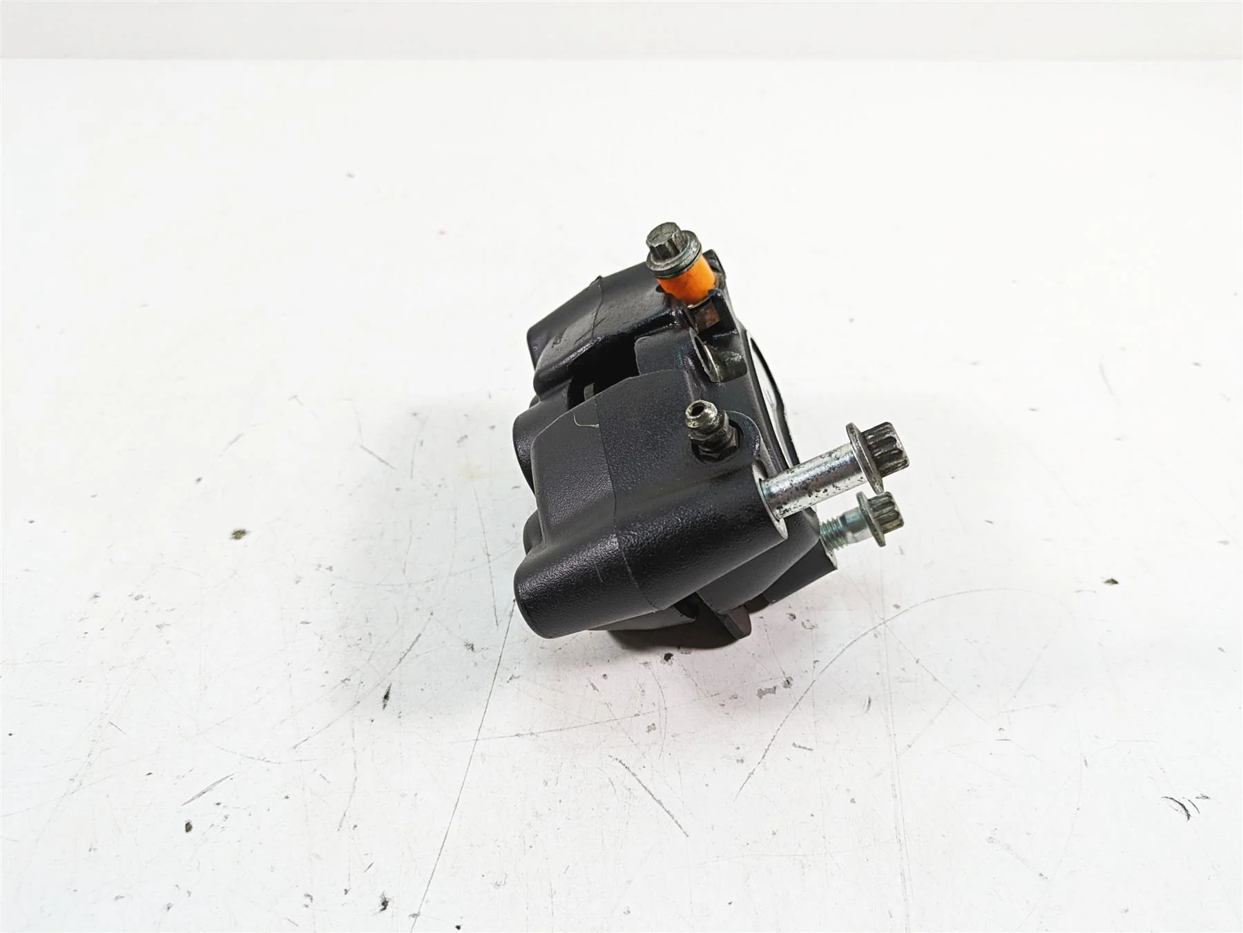 2009 Harley FXCWC Softail Rocker C Front Brake Caliper - Read 44046-08 - Image 5