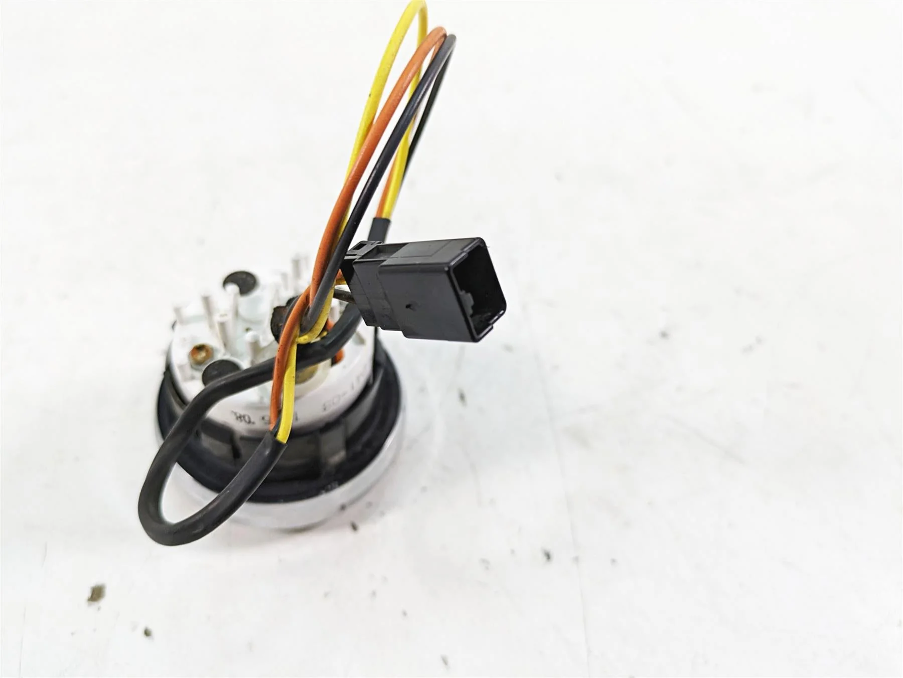 2009 Harley FXCWC Softail Rocker C Fuel Gas Level Gauge Instrument 75241-08 - Image 10
