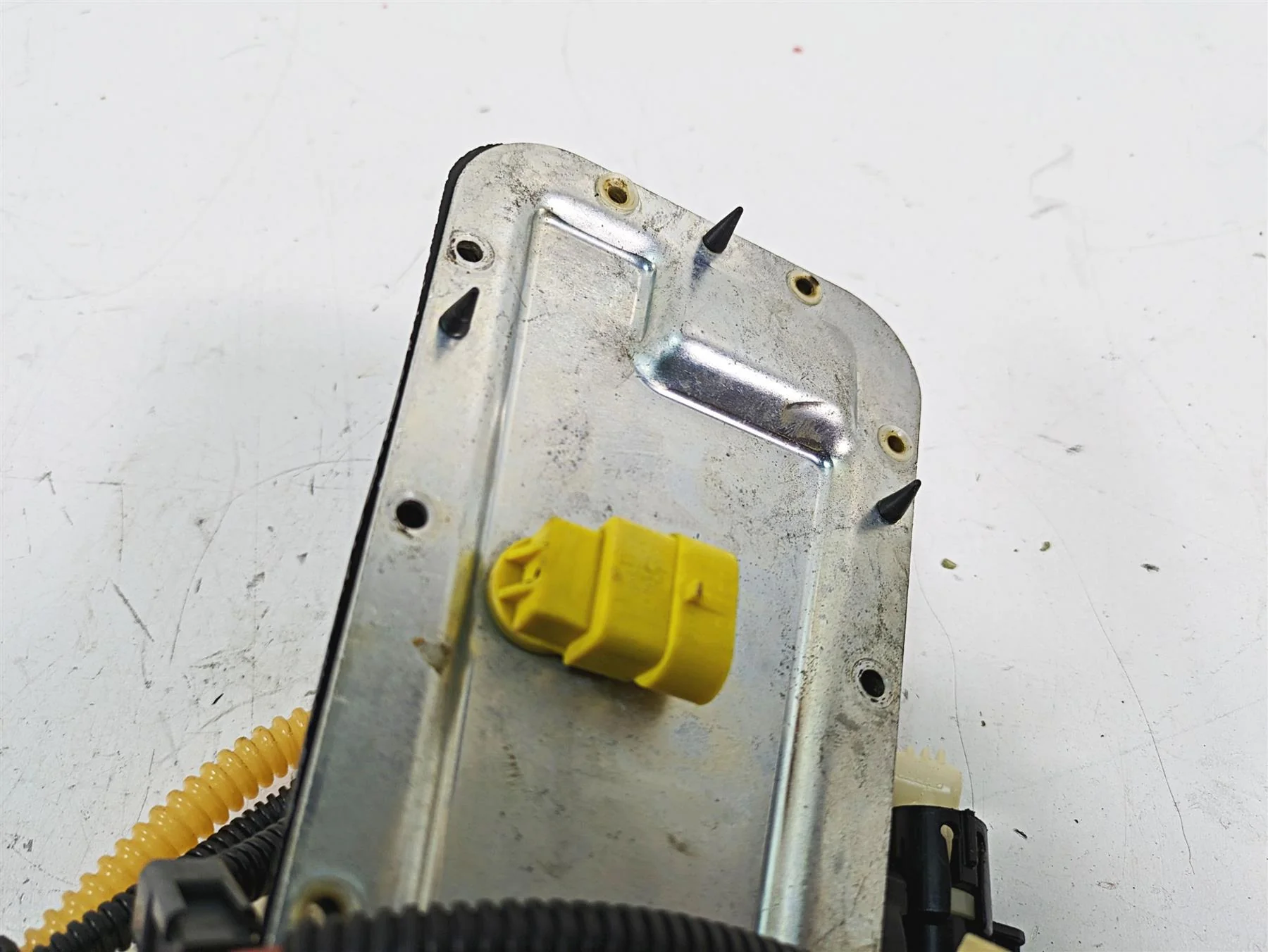 2009 Harley FXCWC Softail Rocker C Fuel Gas Petrol Pump Tested - Read 75283-08 - Image 11