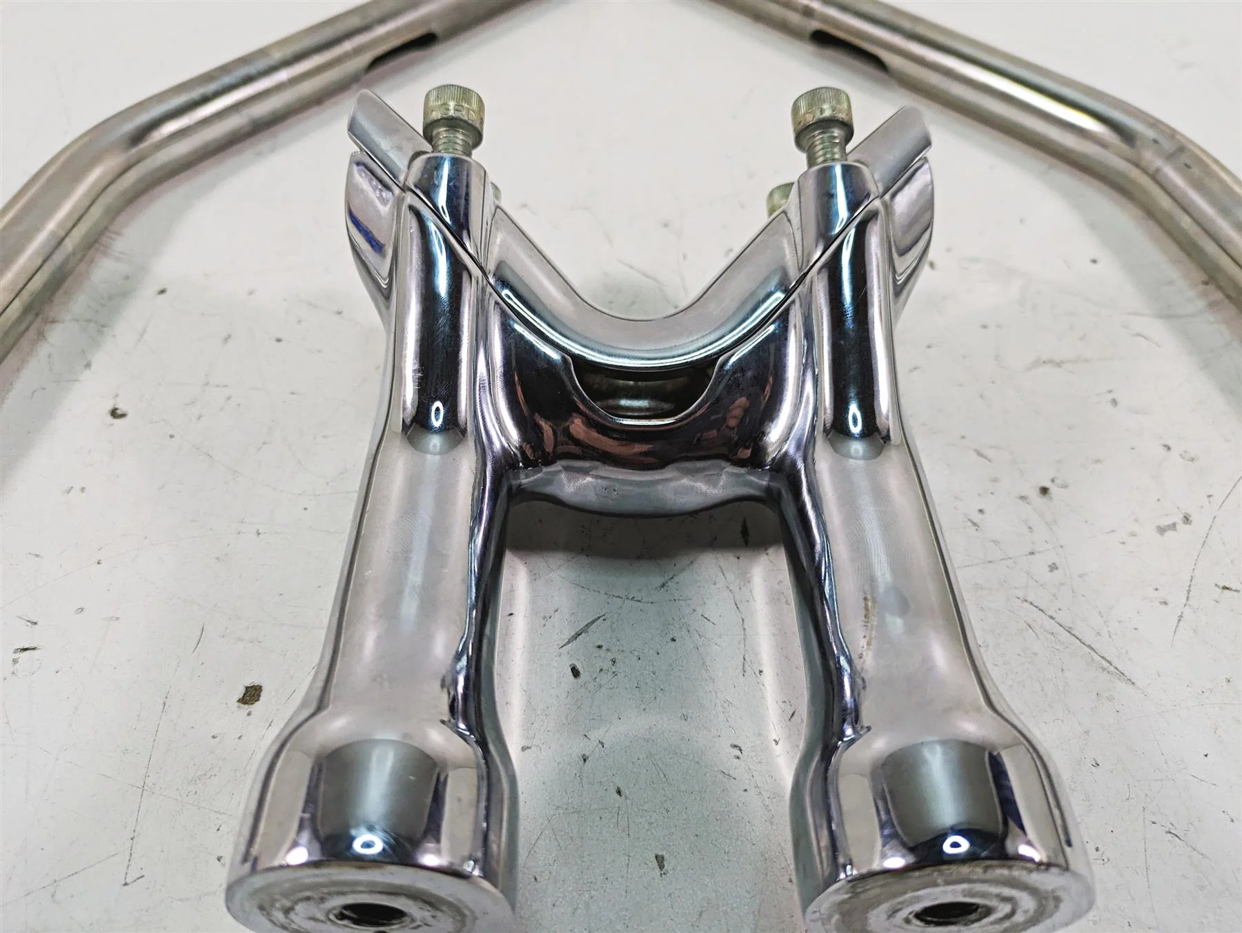2009 Harley FXCWC Softail Rocker C Handlebars & Riser Set 56103-08 55992-08 - Image 12