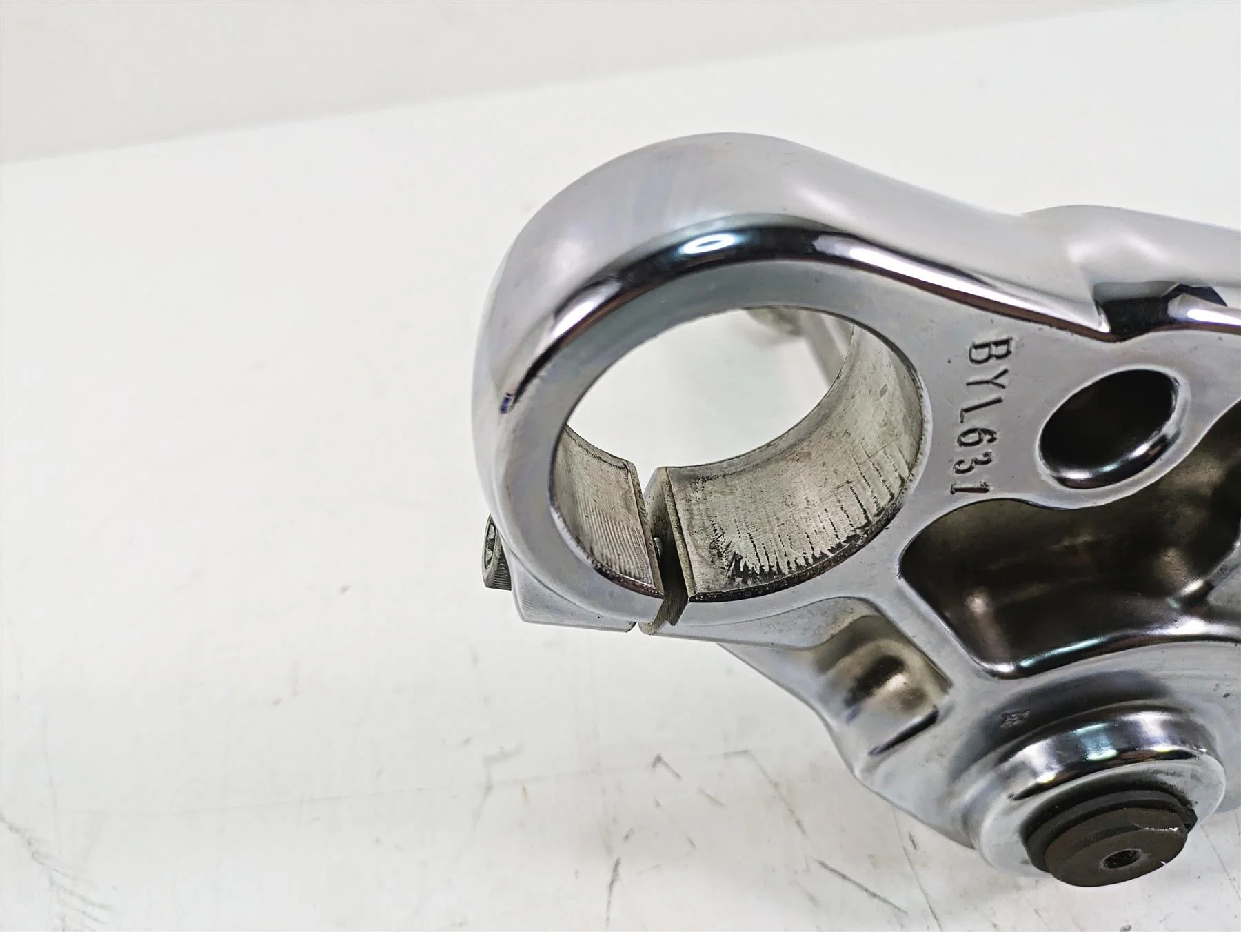 2009 Harley FXCWC Softail Rocker C Lower Triple Tree Steering Stem 46429-08 - Image 10