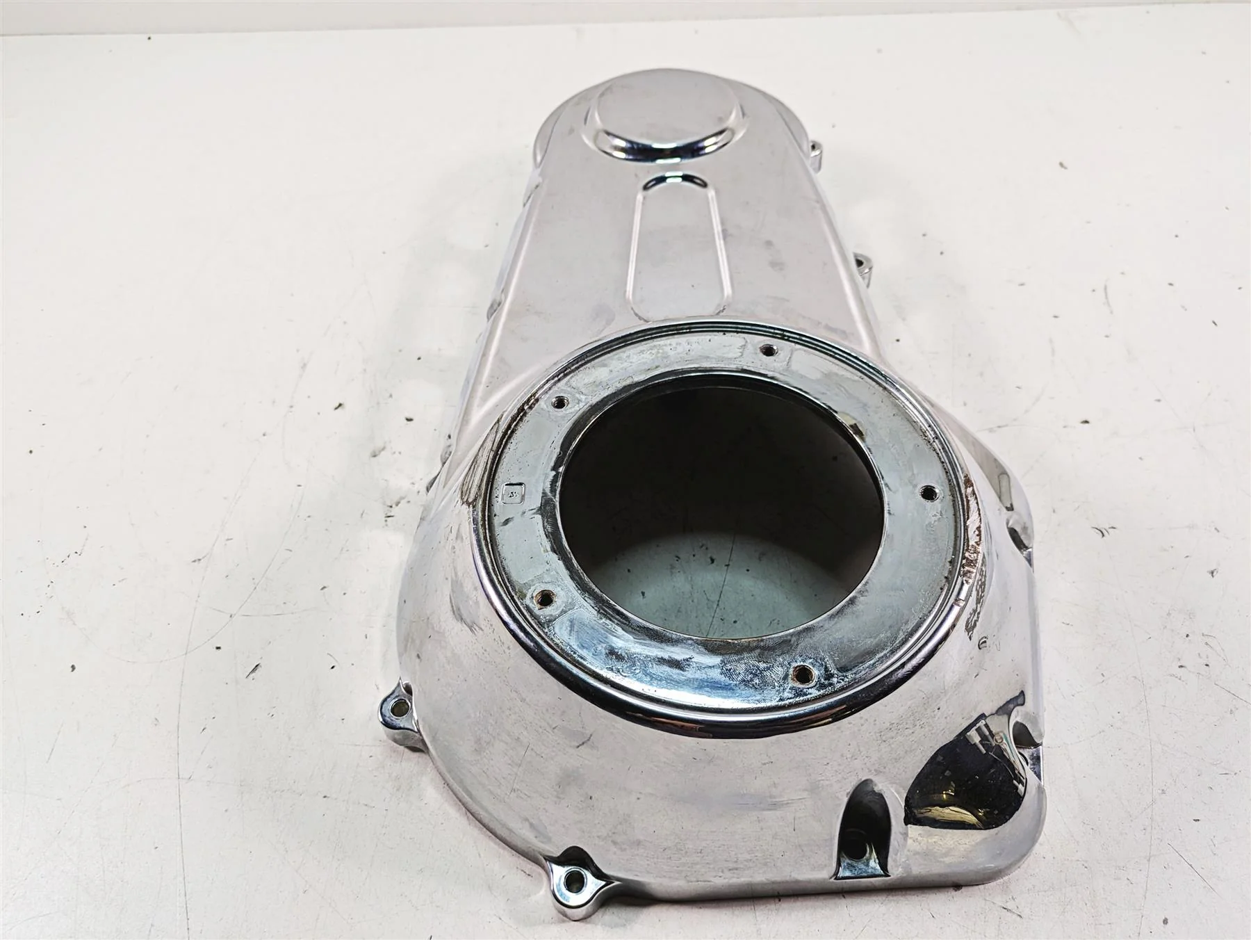 2009 Harley FXCWC Softail Rocker C Outer Primary Drive Clutch Cover 60784-06 - Image 2