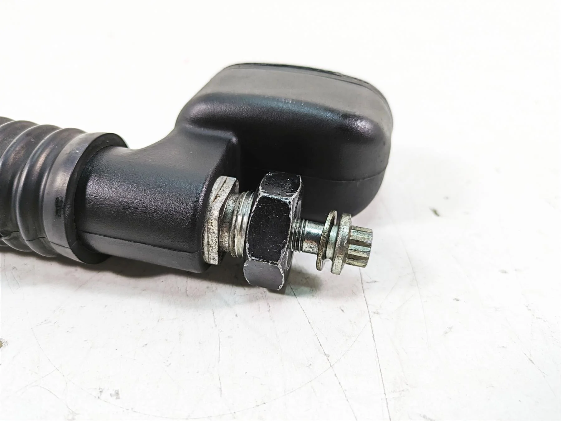 2009 Harley FXCWC Softail Rocker C Rear Brake Master Cylinder 41767-05E - Image 7