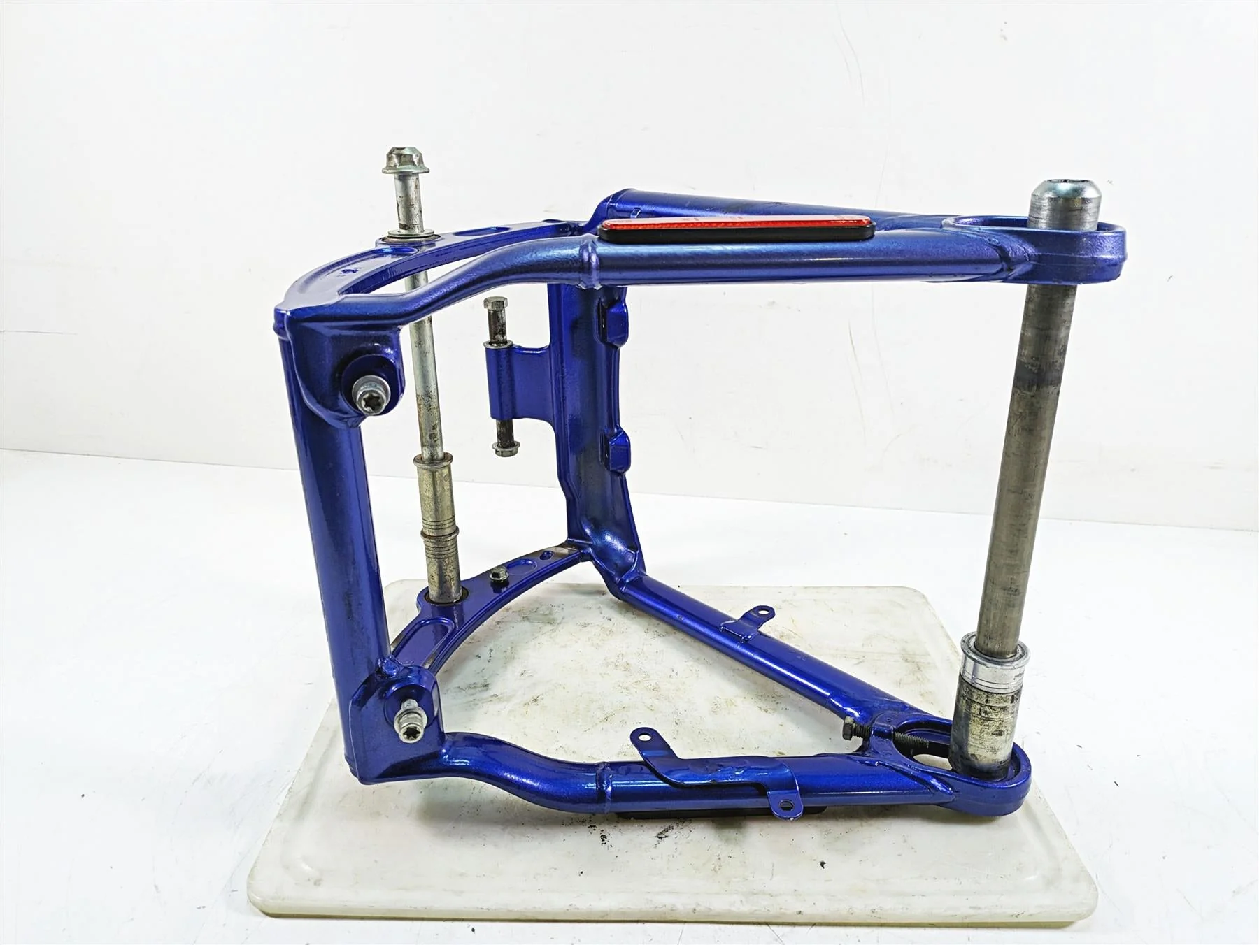 2009 Harley FXCWC Softail Rocker C Swingarm Swing Arm Flame Blue Pearl 47694-09 - Image 12