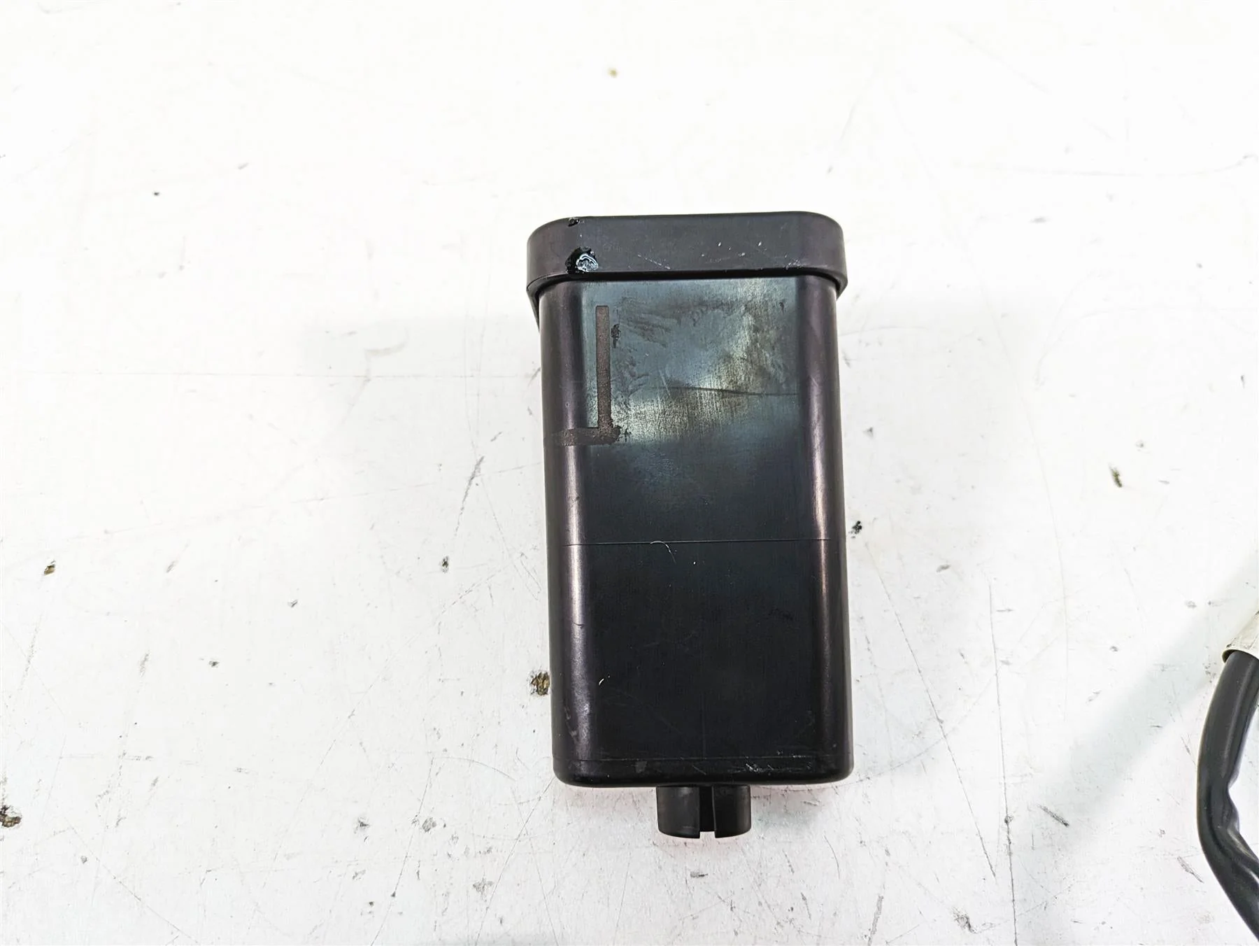 2009 Harley FXCWC Softail Rocker C Tssm Turn Signal Security Module Set 69976-08 - Image 10