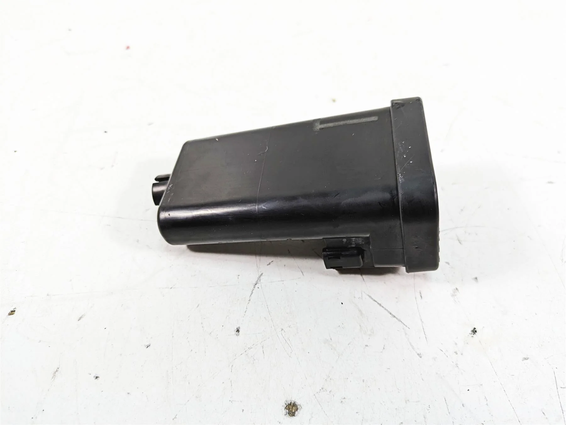 2009 Harley FXCWC Softail Rocker C Tssm Turn Signal Security Module Set 69976-08 - Image 11