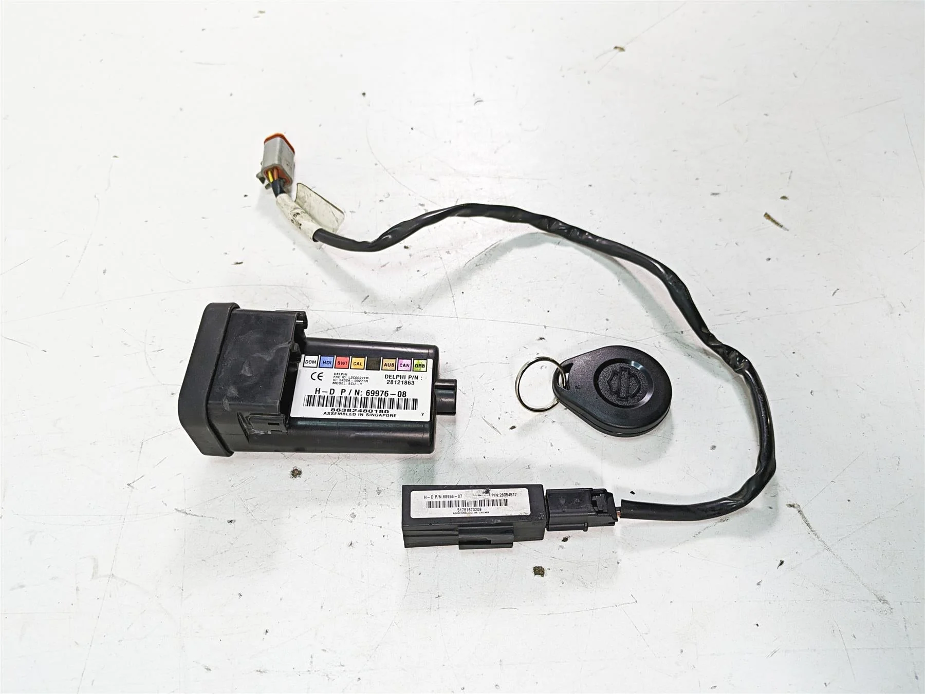 2009 Harley FXCWC Softail Rocker C Tssm Turn Signal Security Module Set 69976-08 - Image 2