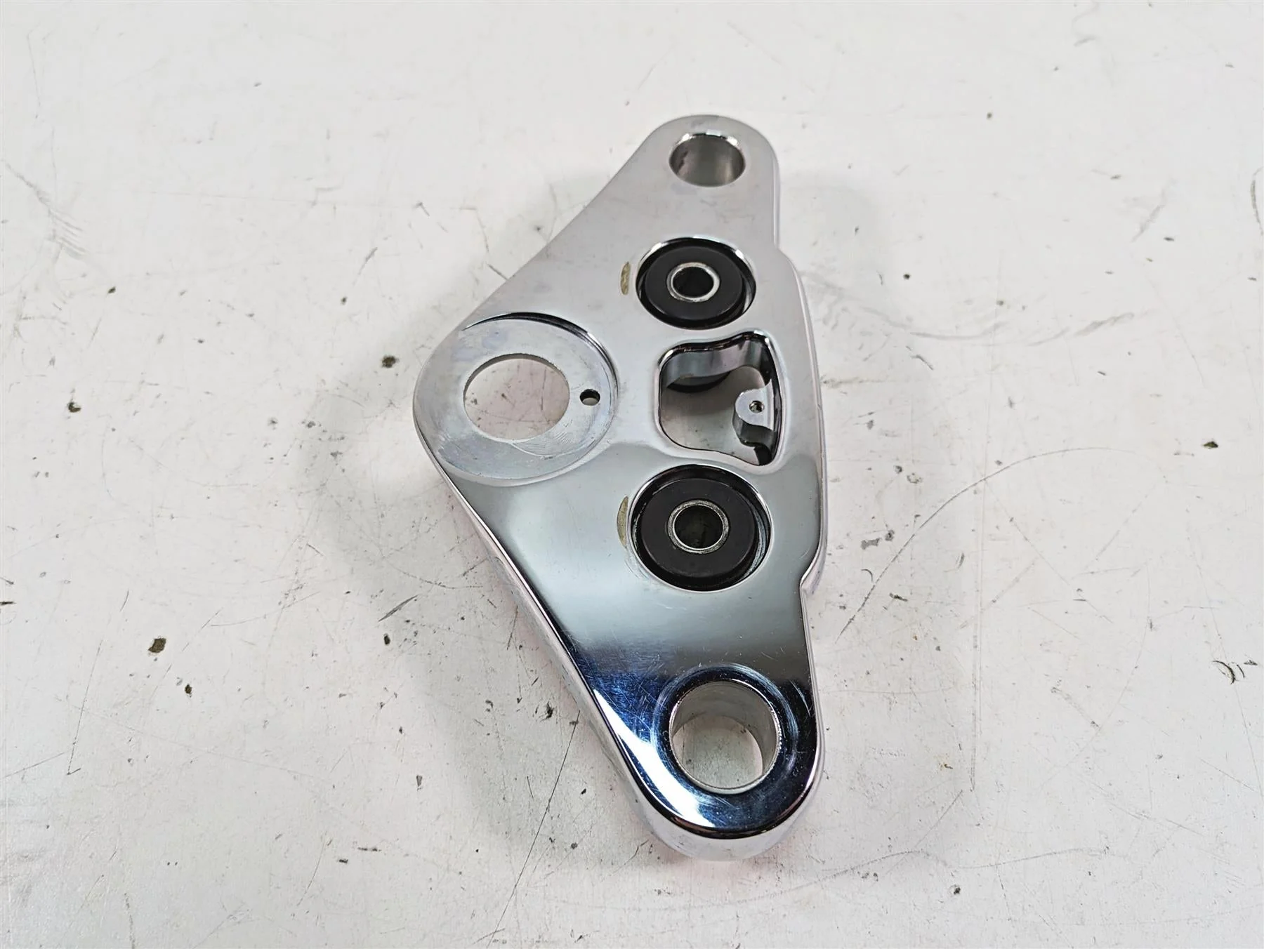 2009 Harley FXCWC Softail Rocker C Upper Triple Tree Steering Clamp 46637-08 - Image 2