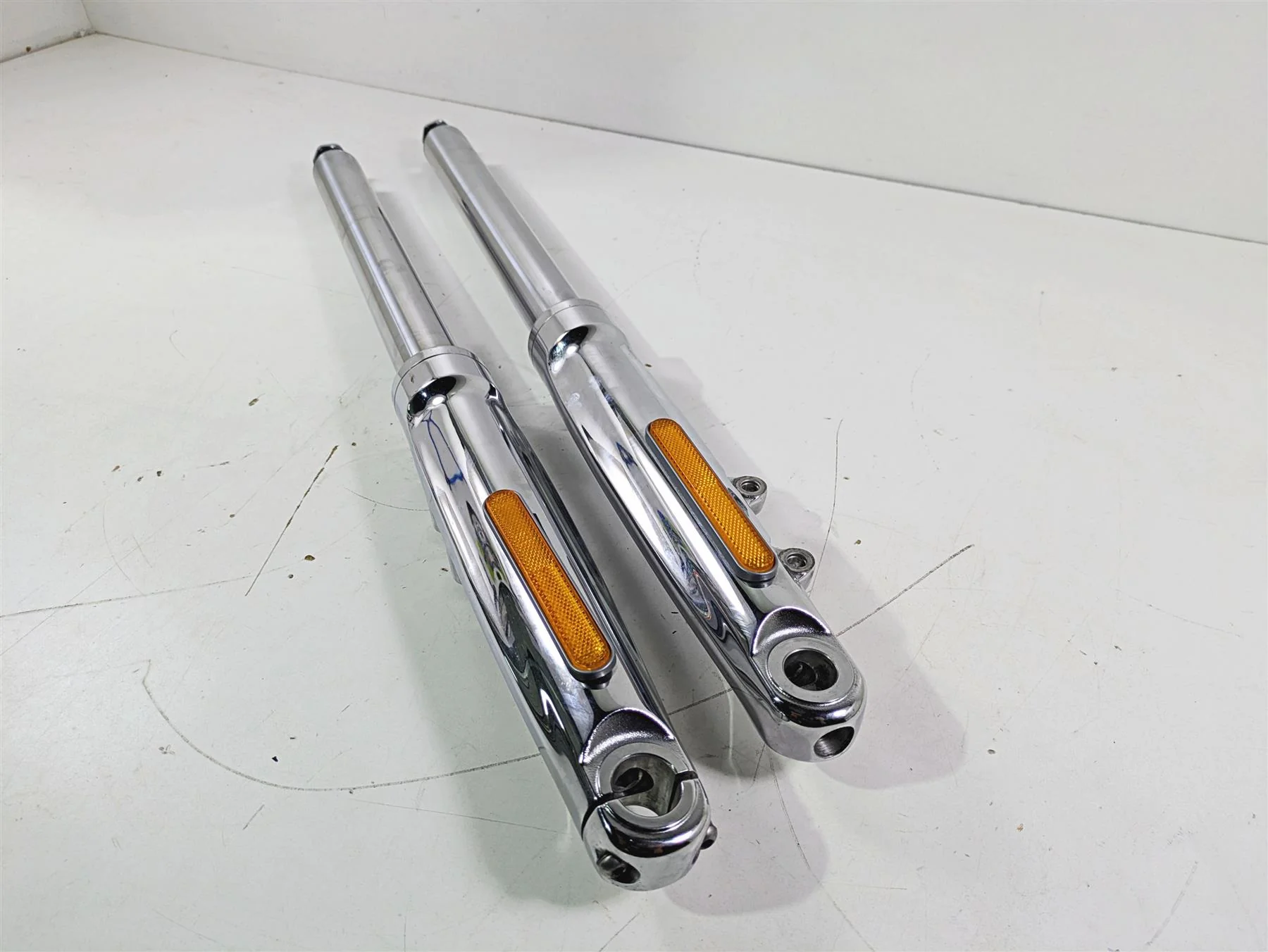 2009 Harley FXCWC Softail Rocker Chrome Front Fork Leg Set 46950-08 46953-08 - Image 12