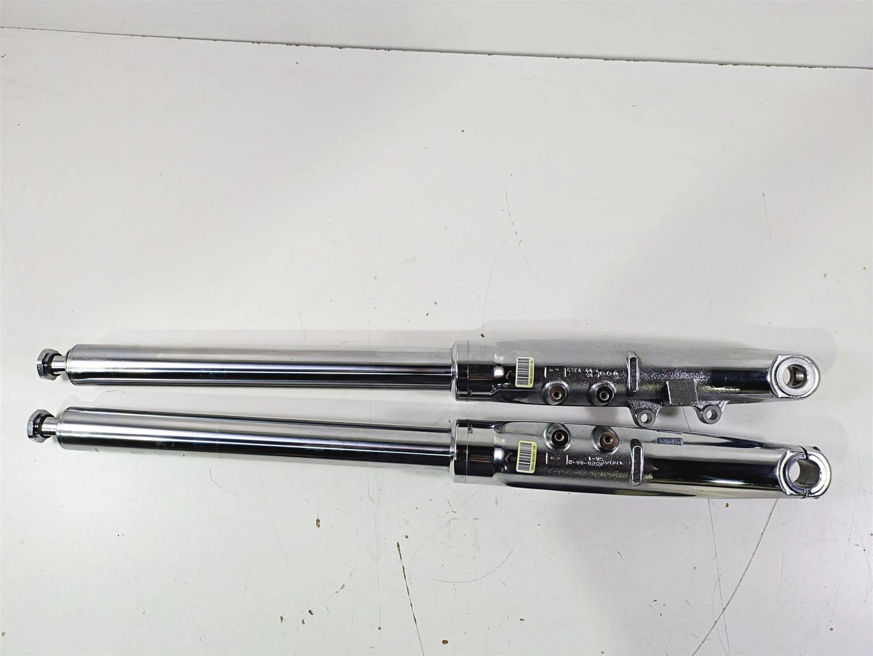 2009 Harley FXCWC Softail Rocker Chrome Front Fork Leg Set 46950-08 46953-08 - Image 2