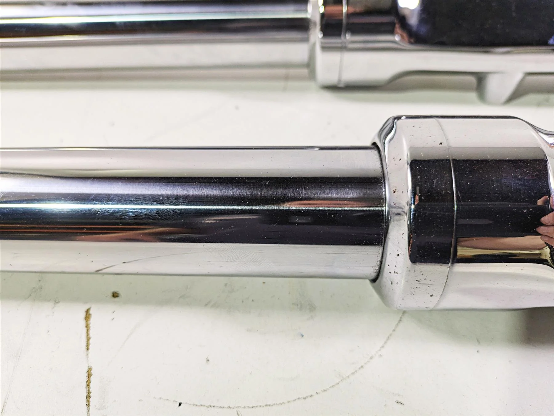 2009 Harley FXCWC Softail Rocker Chrome Front Fork Leg Set 46950-08 46953-08 - Image 4