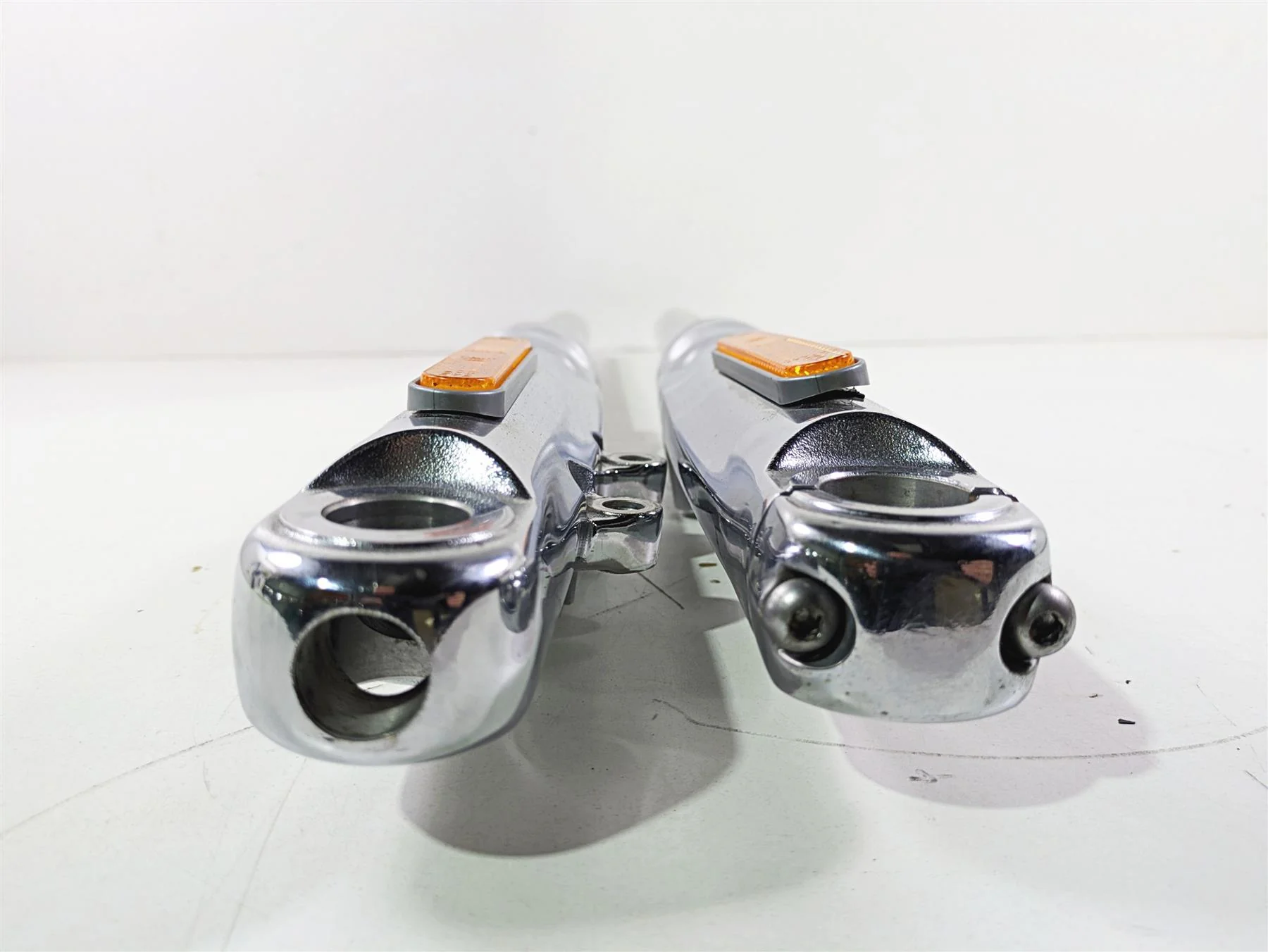 2009 Harley FXCWC Softail Rocker Chrome Front Fork Leg Set 46950-08 46953-08 - Image 8