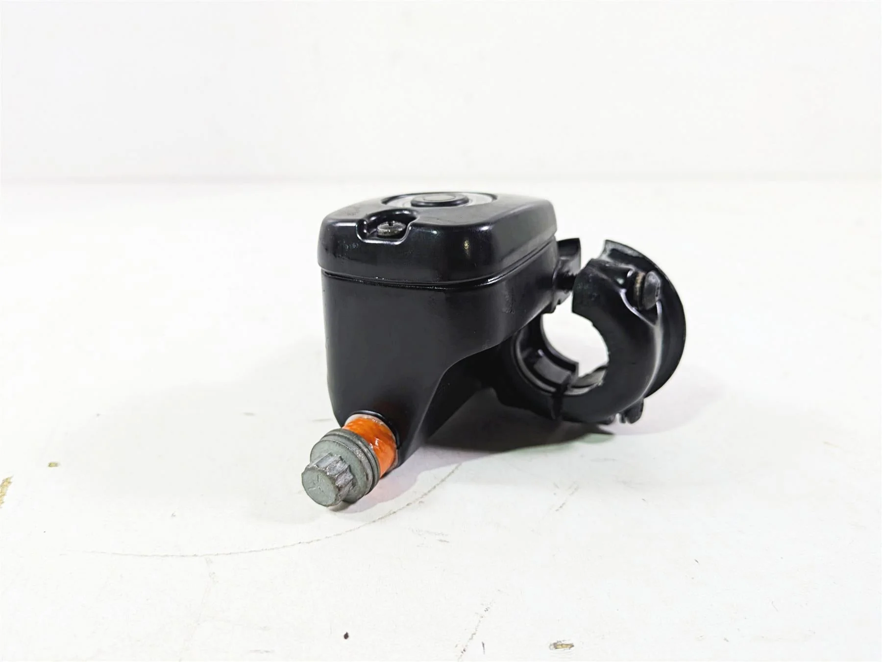 2009 Harley FXCWC Softail Rocker Front 9/16" Brake Master Cylinder 45064-08 - Image 12