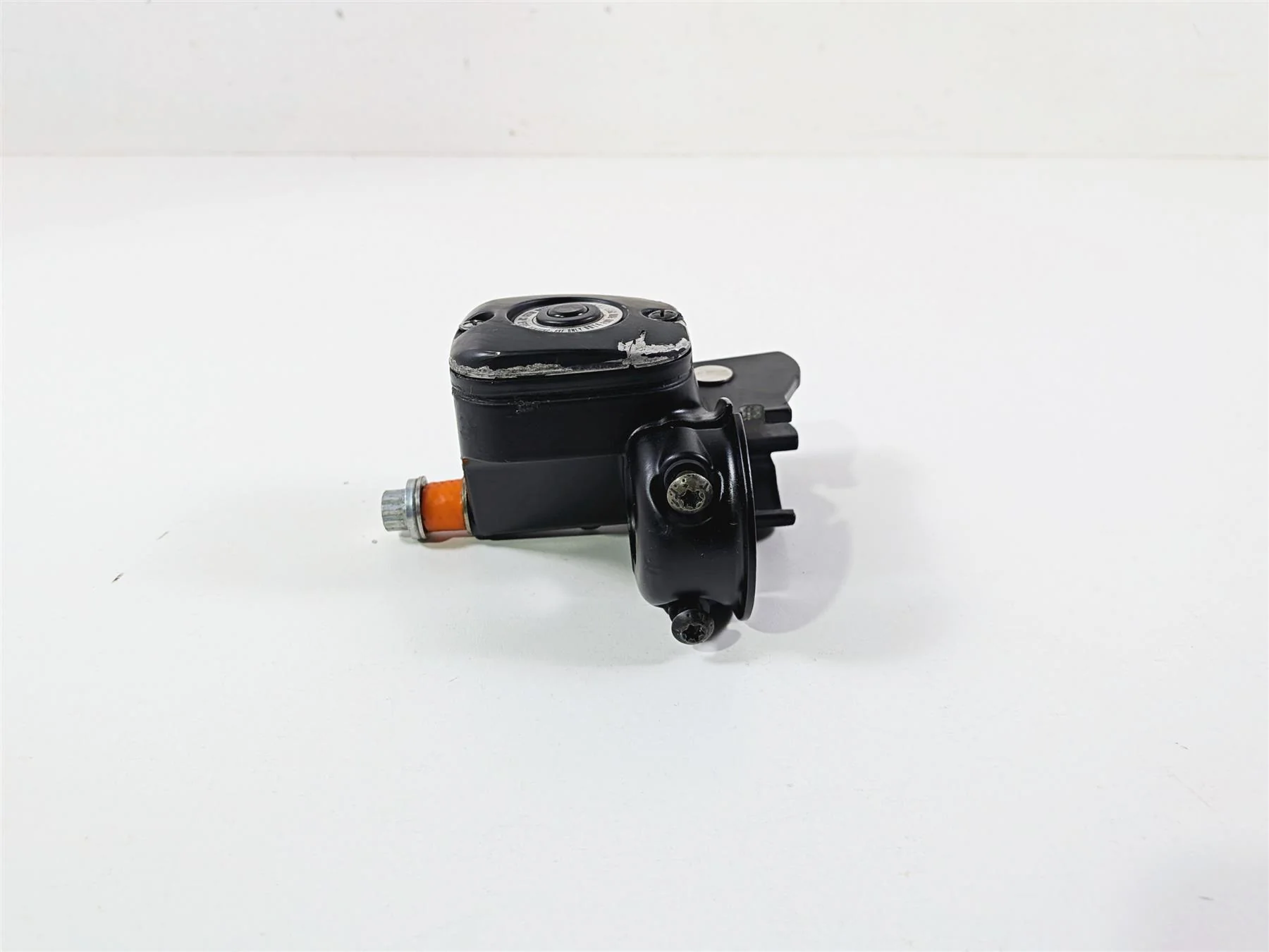 2009 Harley FXCWC Softail Rocker Front 9/16" Brake Master Cylinder 45064-08 - Image 2
