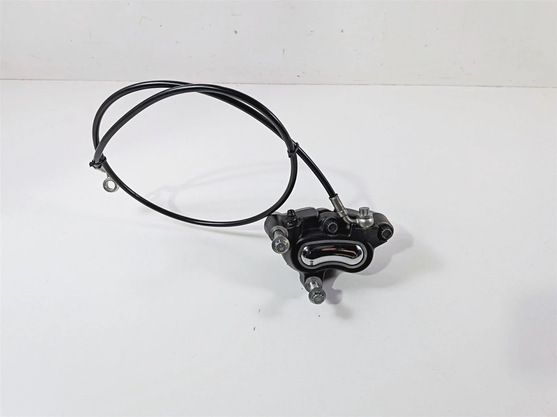 2009 Harley FXCWC Softail Rocker Front Brake Caliper + Line - Read 44464-08