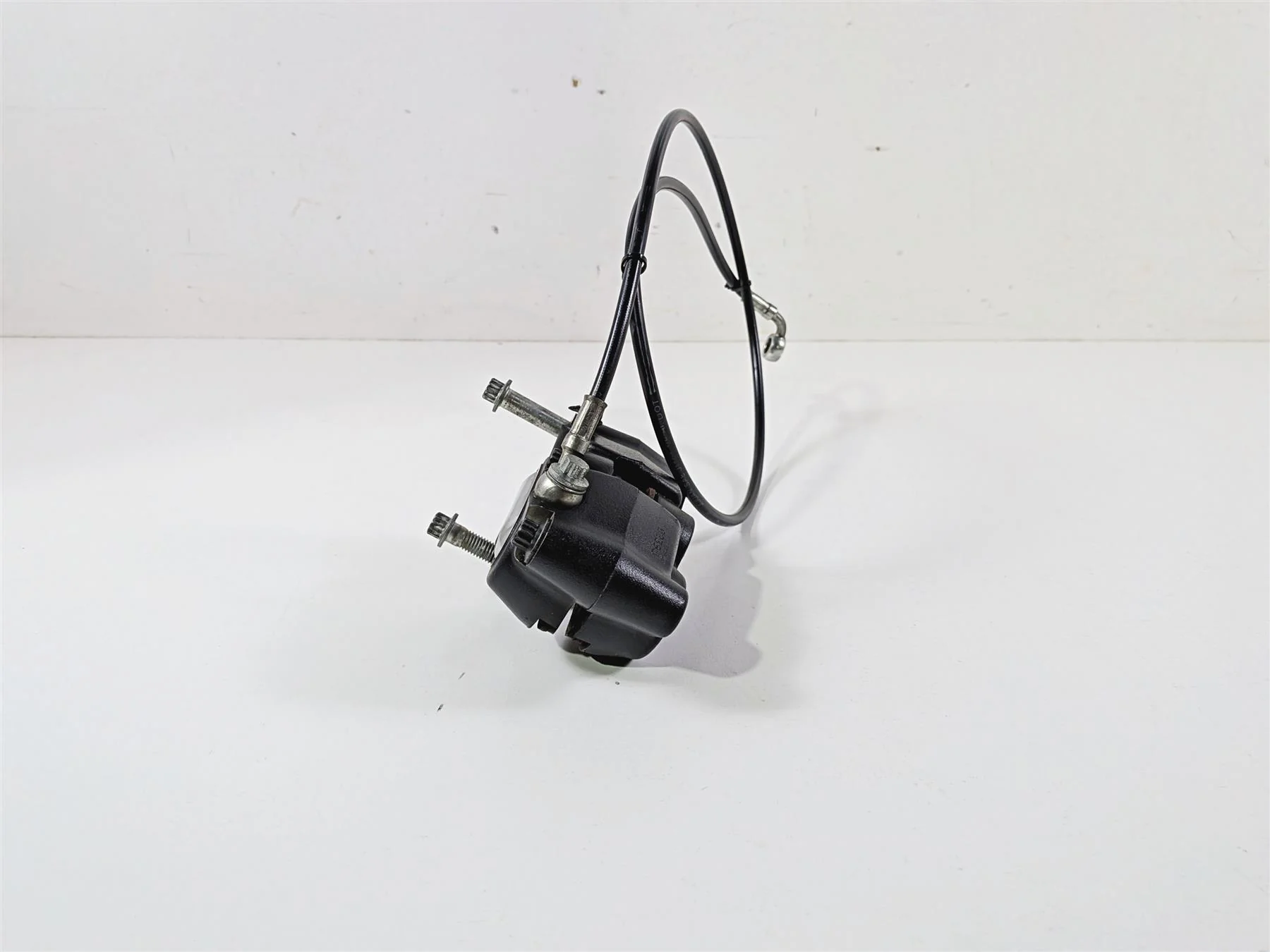 2009 Harley FXCWC Softail Rocker Front Brake Caliper + Line - Read 44464-08 - Image 6