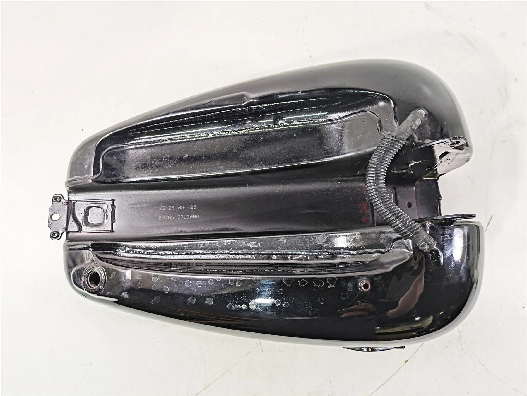 2009 Harley FXCWC Softail Rocker Fuel Gas Petrol Tank - Read 62105-08 - Image 8