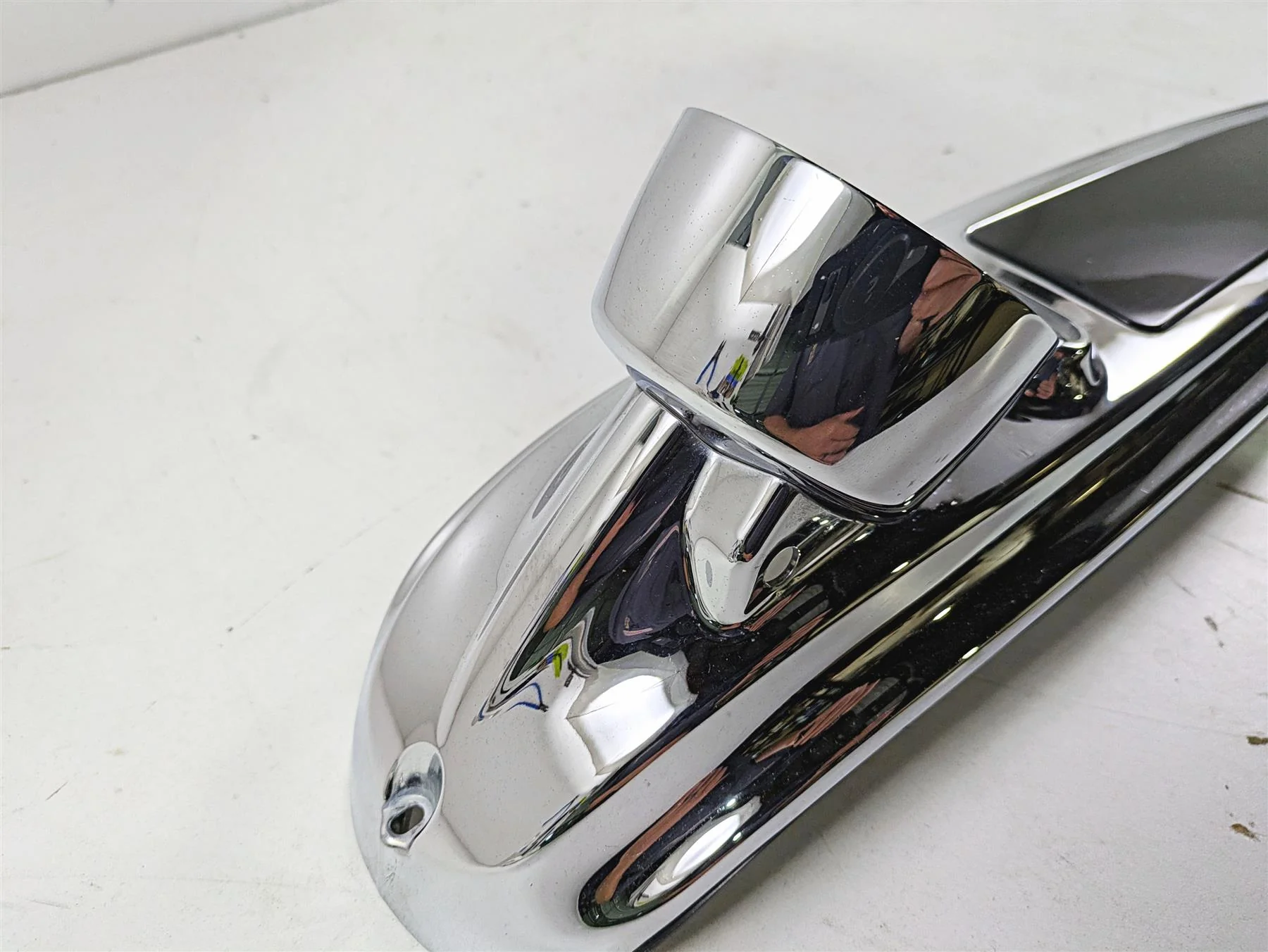 2009 Harley FXCWC Softail Rocker Fuel Tank Dash Panel Console 71574-08 71944-08 - Image 11