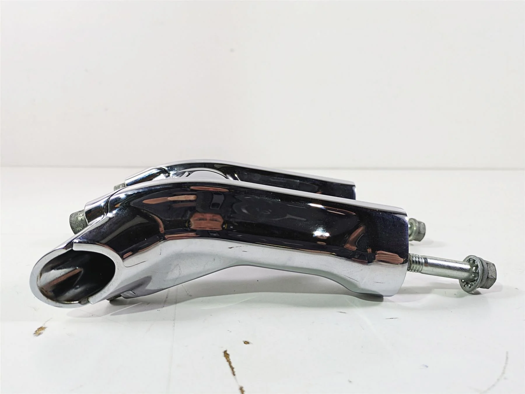 2009 Harley FXCWC Softail Rocker Handlebar Riser Mount - Read 56407-08 - Image 6