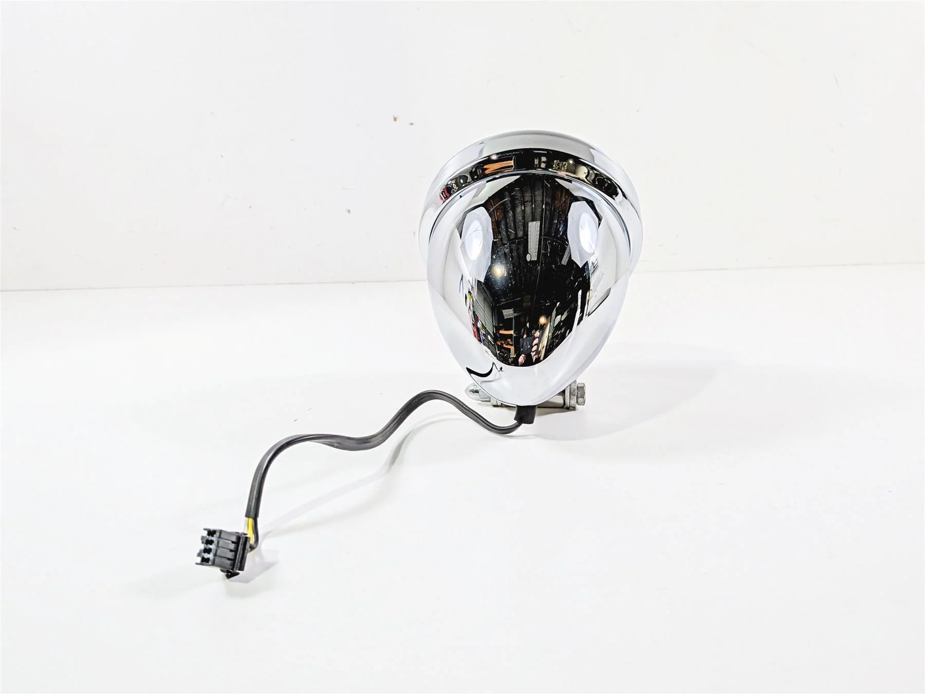2009 Harley FXCWC Softail Rocker Headlight Head Light Lamp & Mount 69453-08 - Image 2