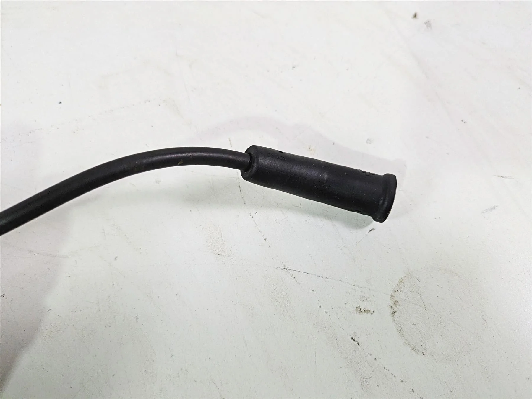 2009 Harley FXCWC Softail Rocker Ignition Coil Wires Plug Set 31684-08 - Image 6
