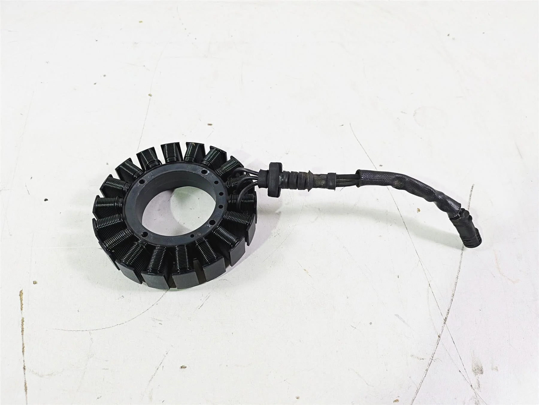 2009 Harley FXCWC Softail Rocker Ignition Stator Alternator 30017-08
